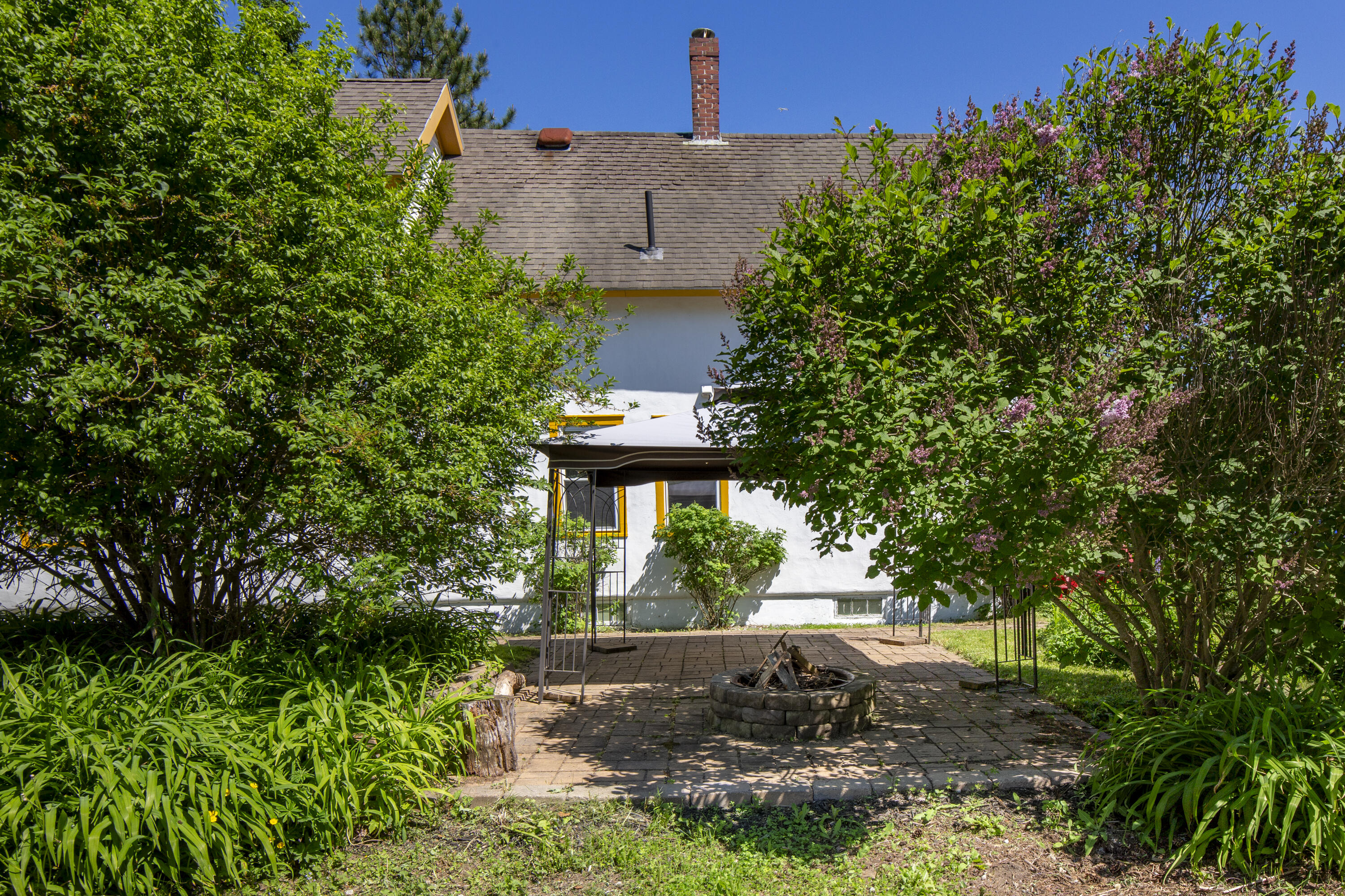 15 Tea Street