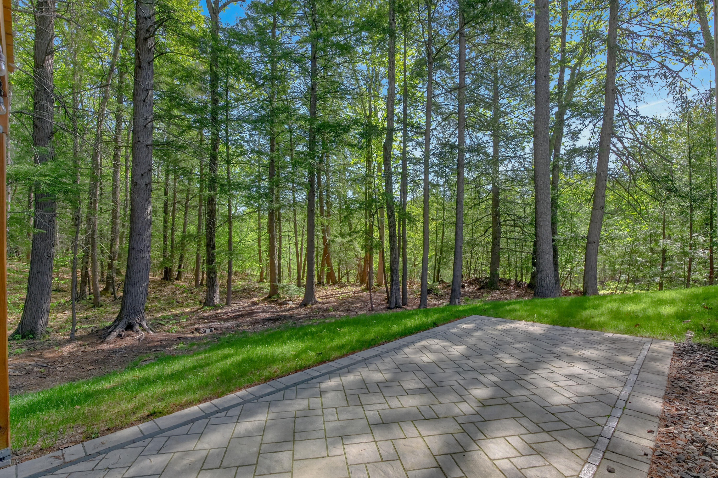 4 Red Oak Drive