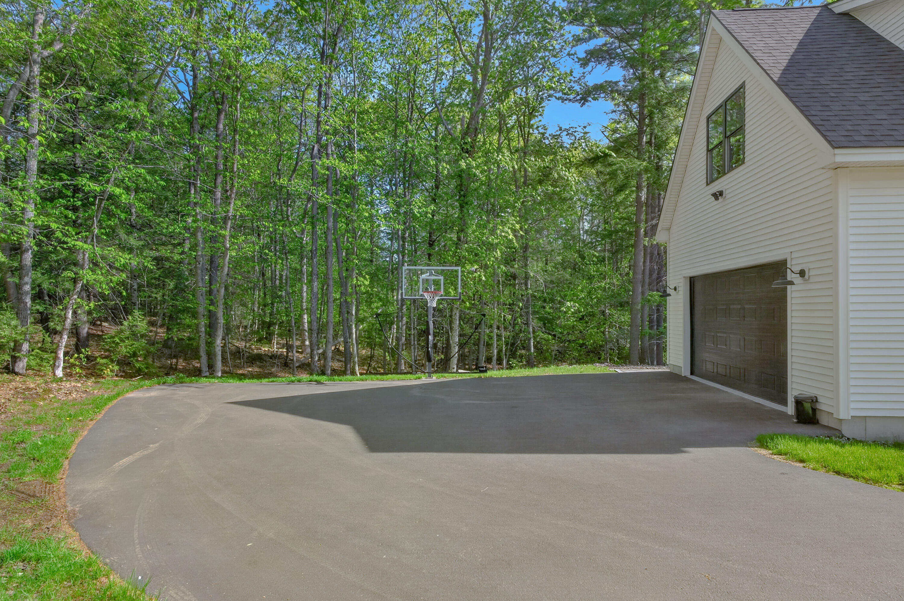 4 Red Oak Drive
