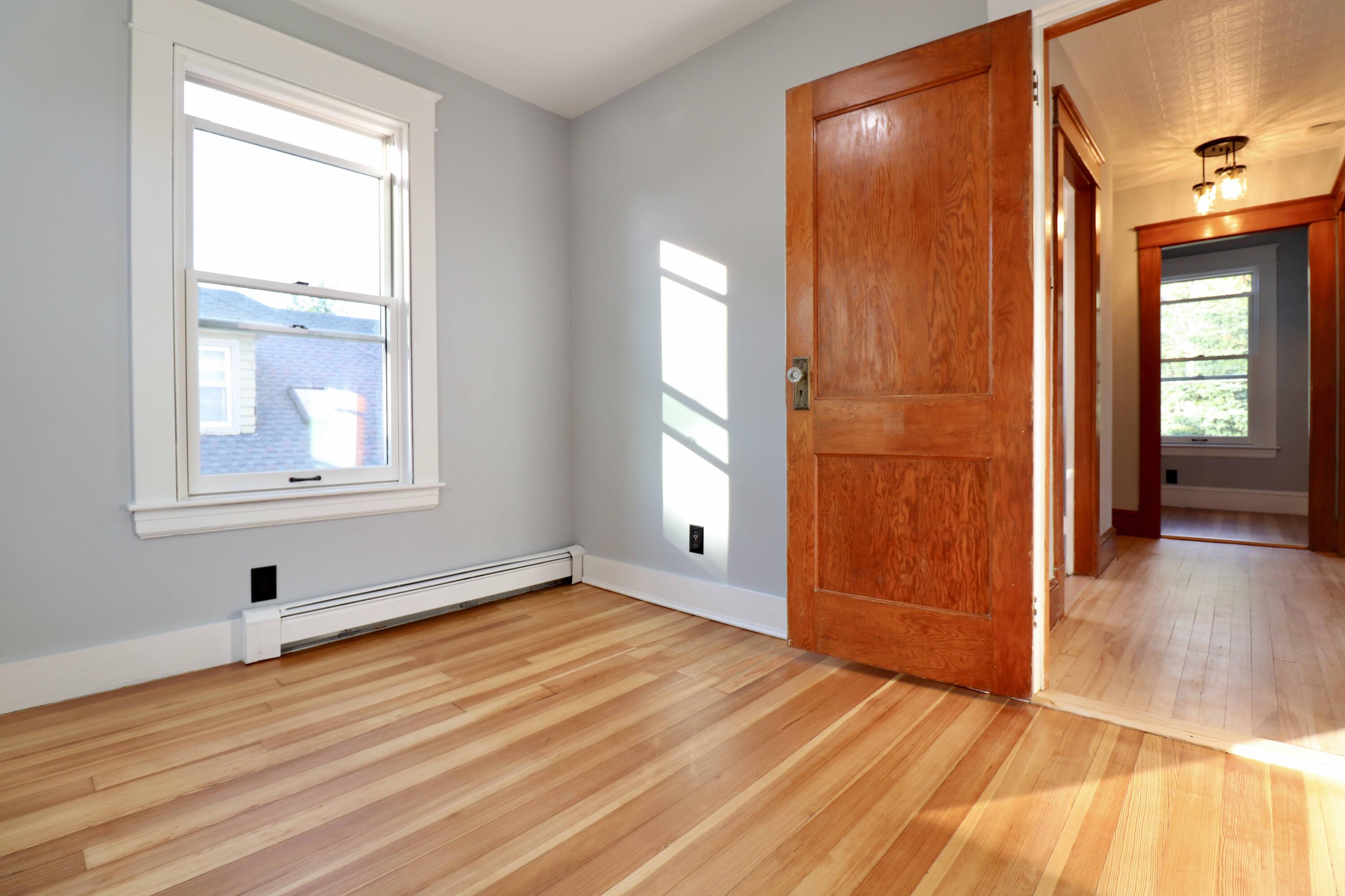 83 S Richland Street