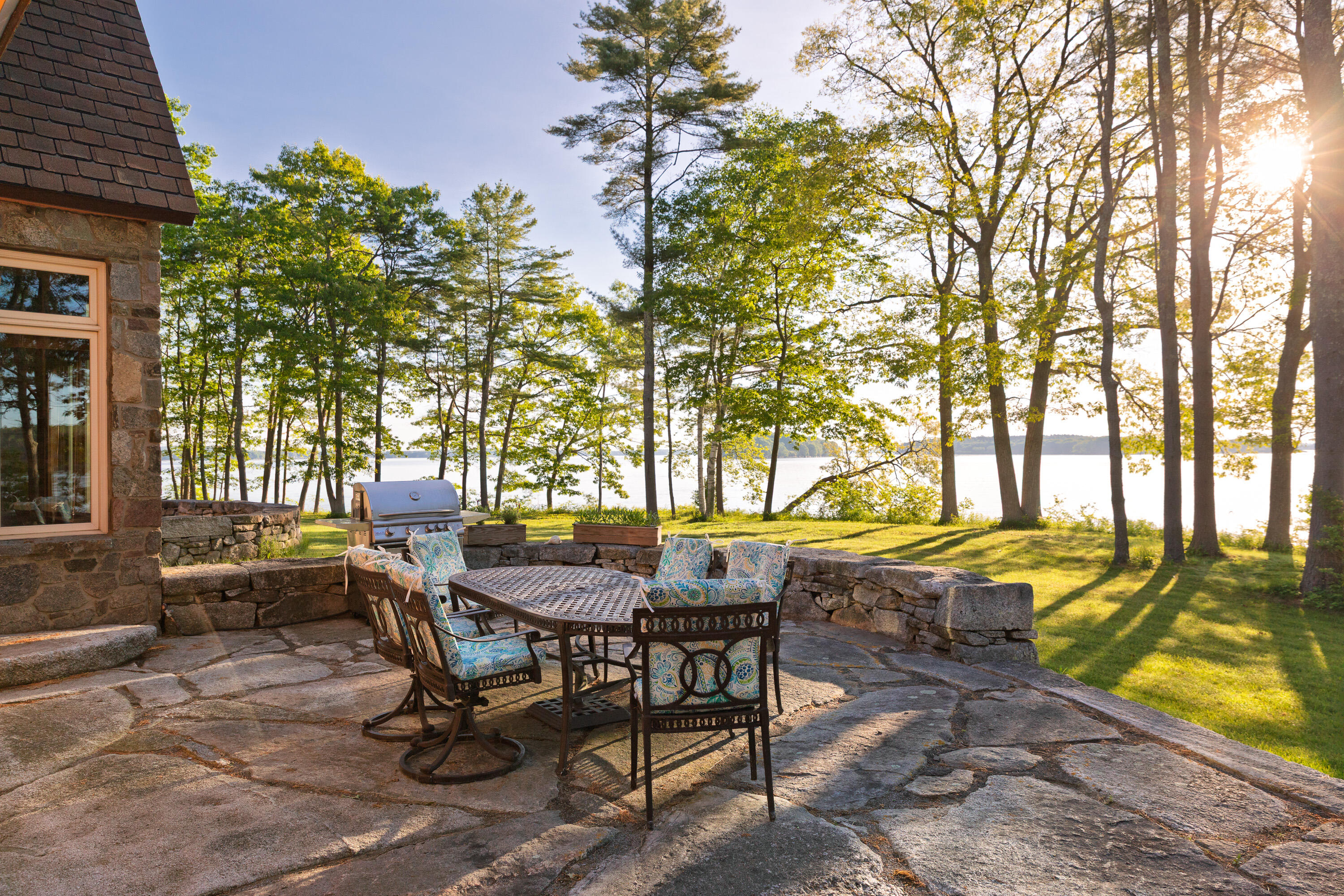 90 Cornfield Point Road