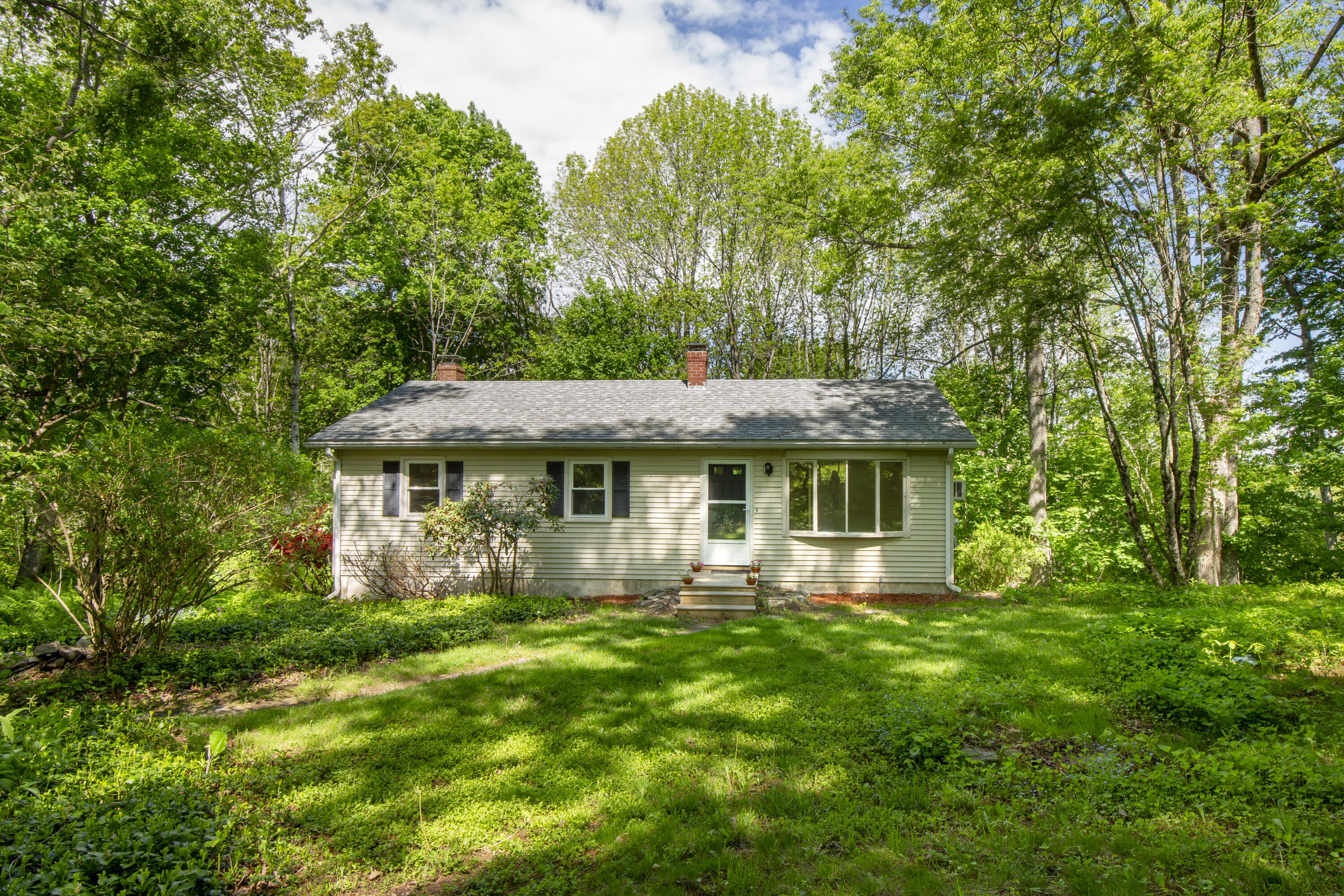 19 Robin Road