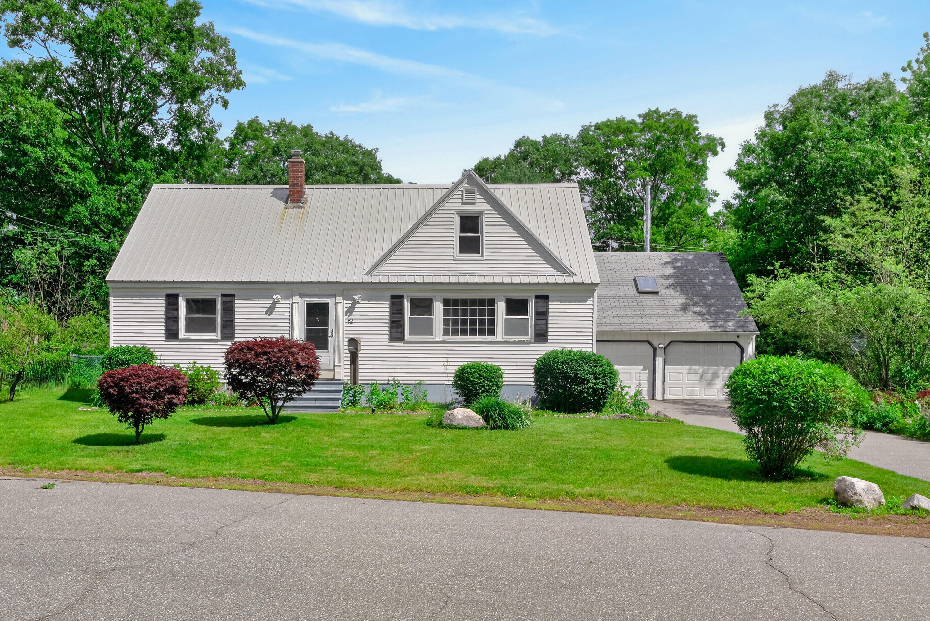 82 Columbia Avenue