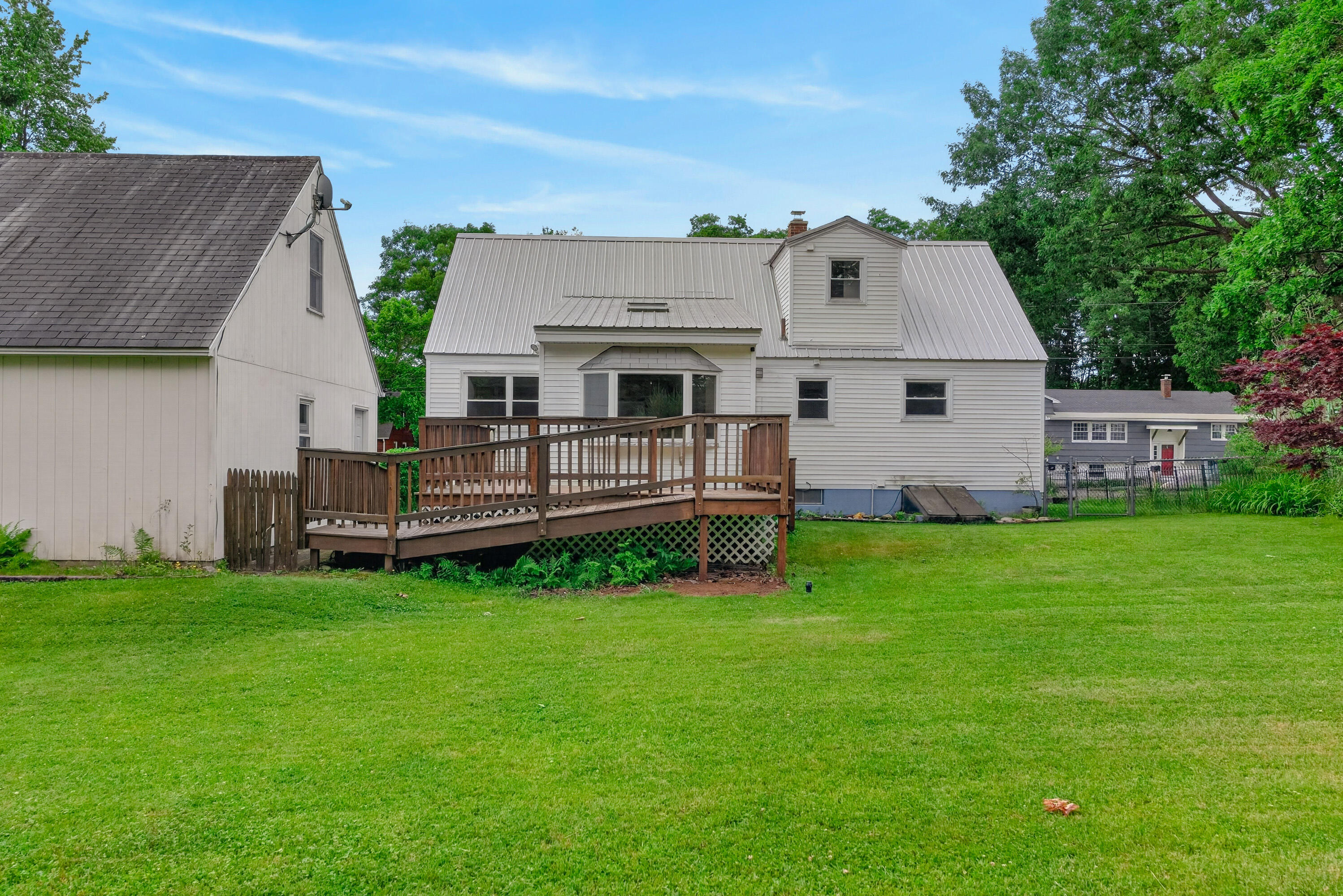 82 Columbia Avenue