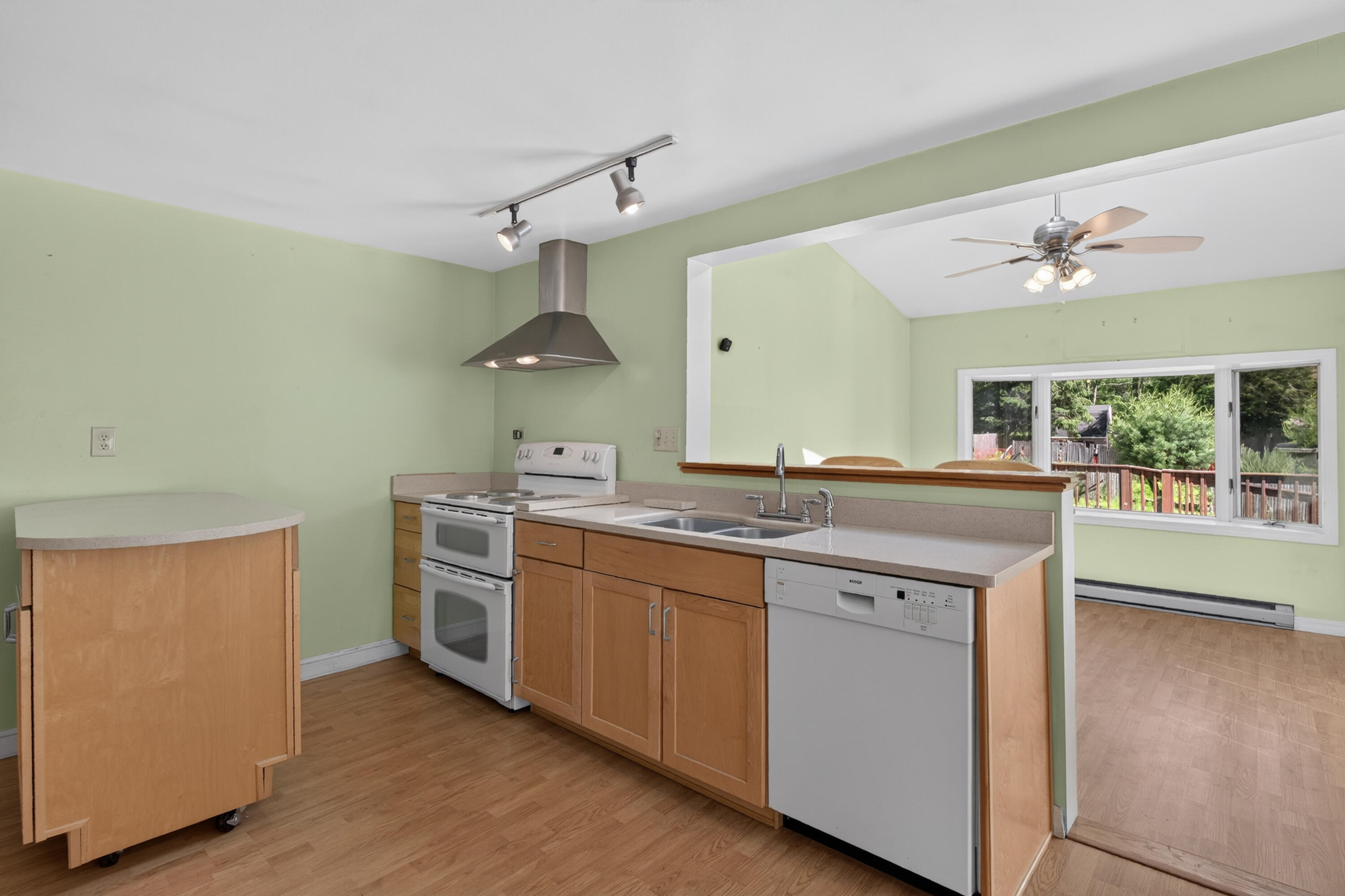 82 Columbia Avenue