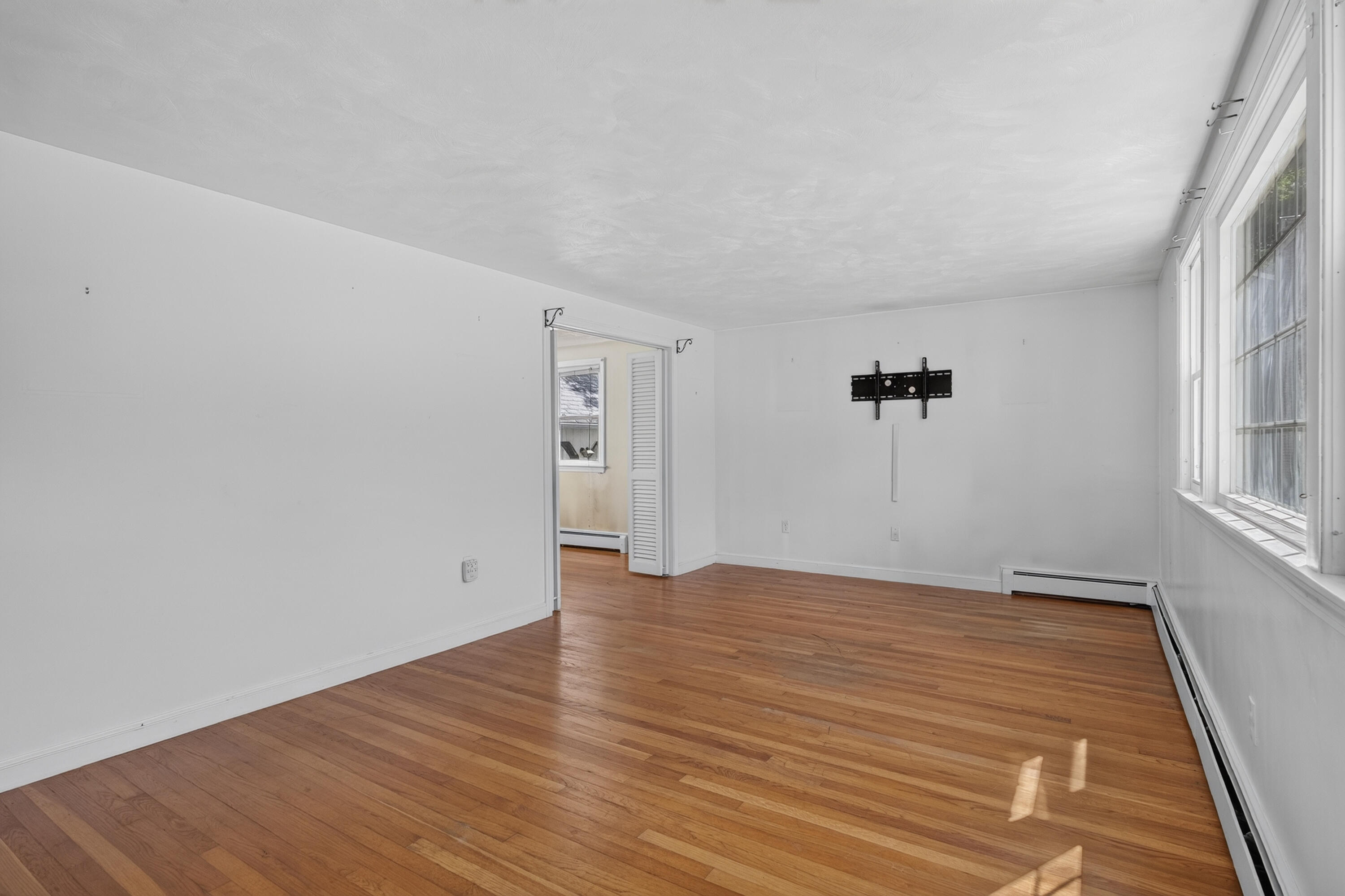 82 Columbia Avenue