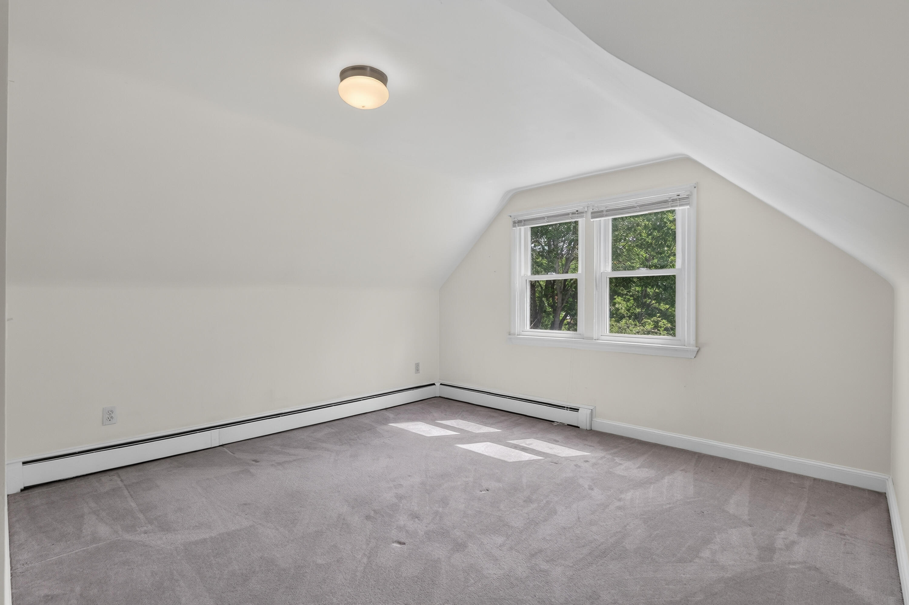 82 Columbia Avenue