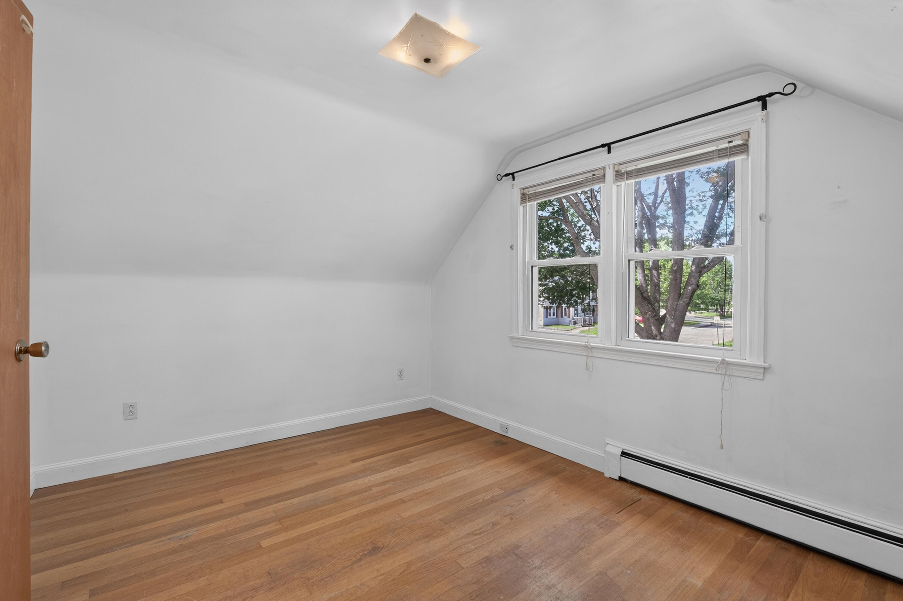 82 Columbia Avenue