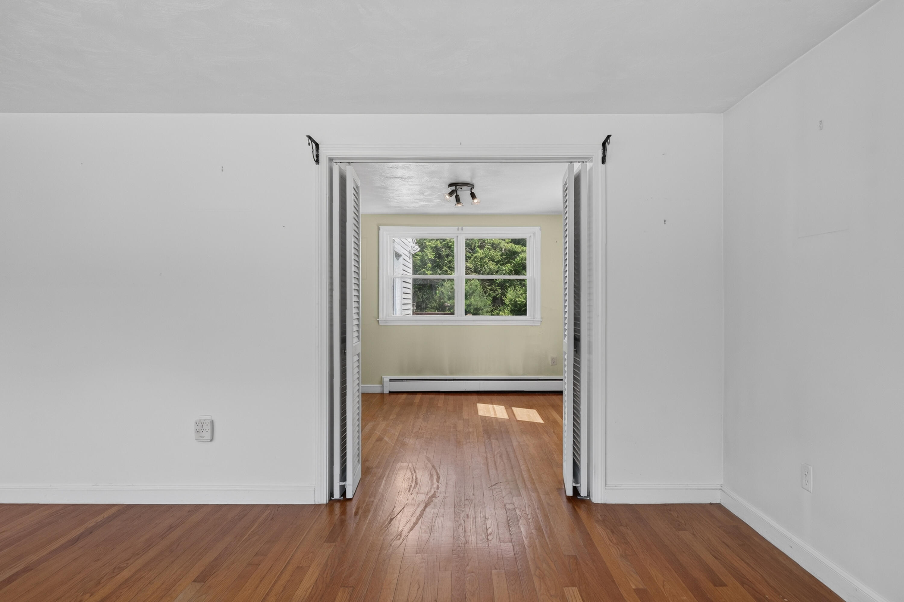 82 Columbia Avenue