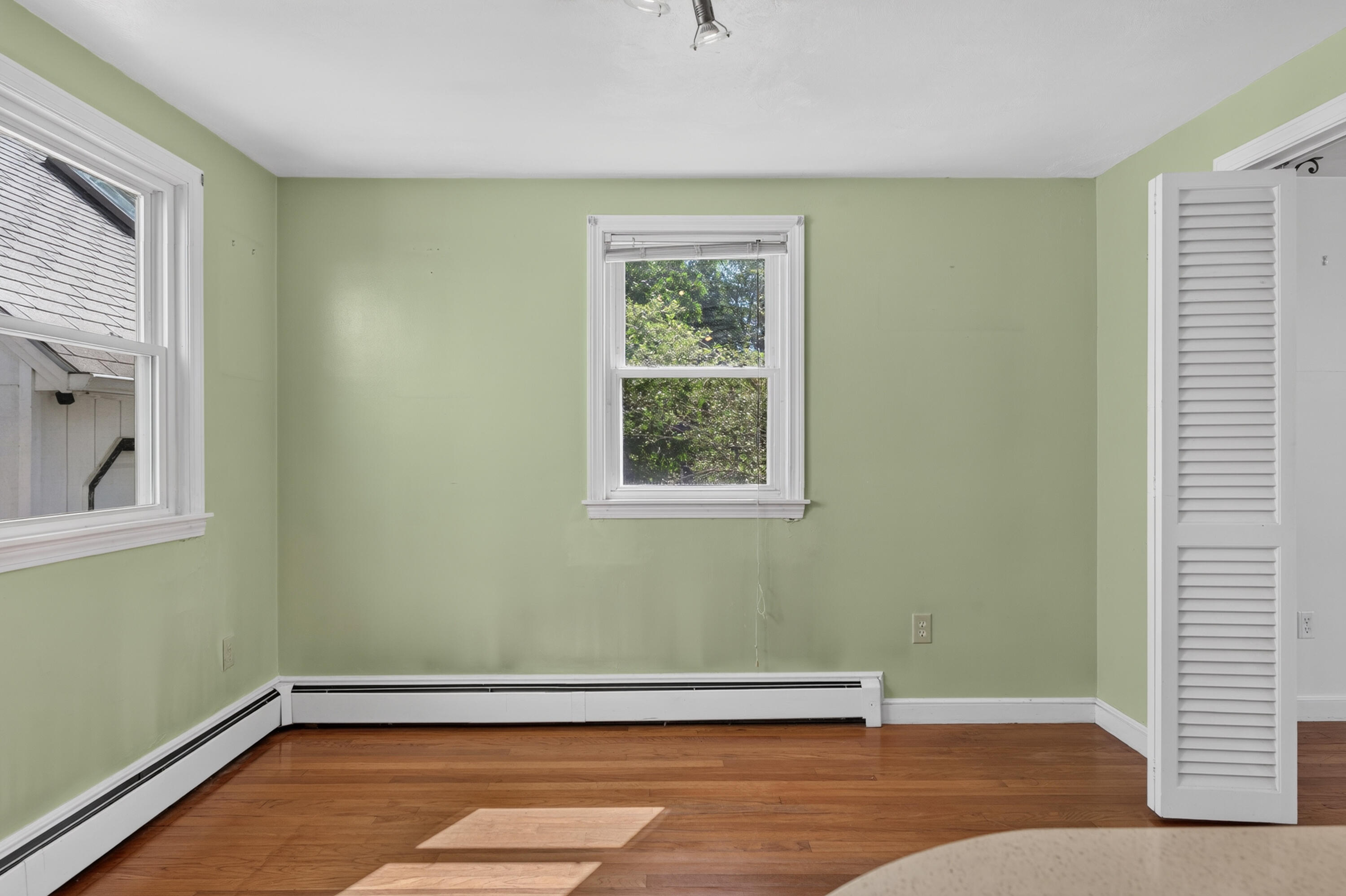 82 Columbia Avenue