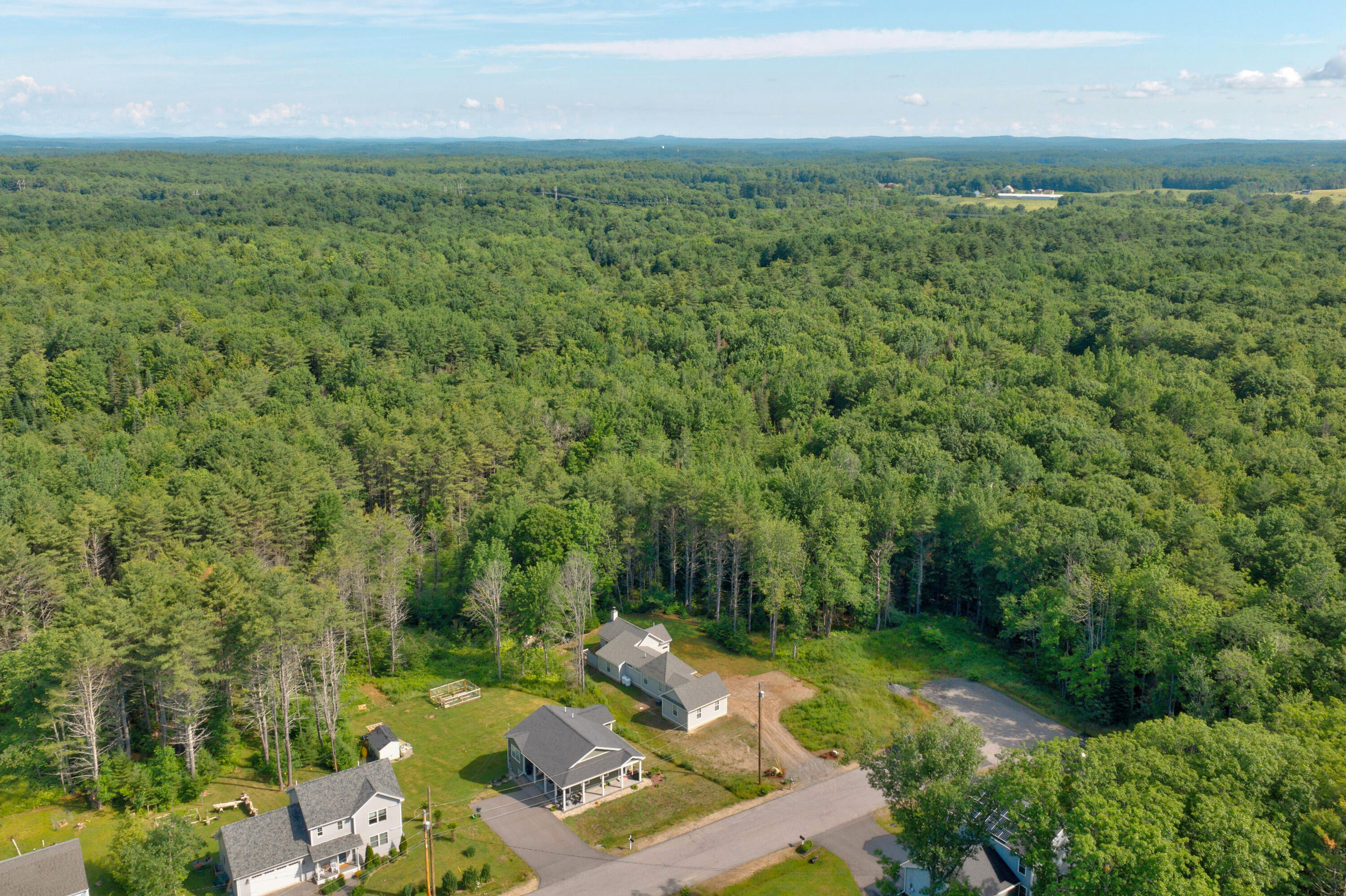 11 Ledgewood Drive