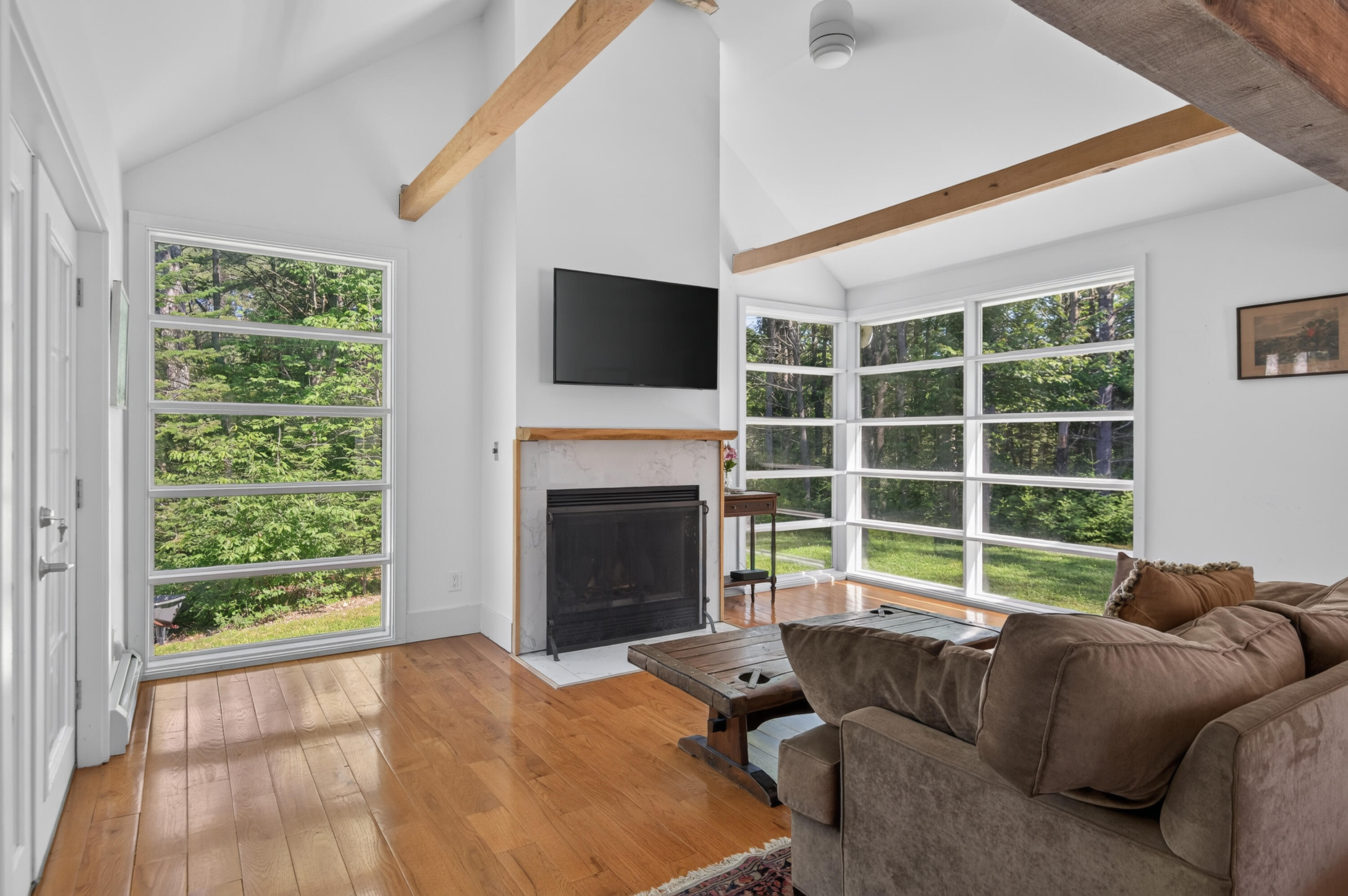 11 Ledgewood Drive