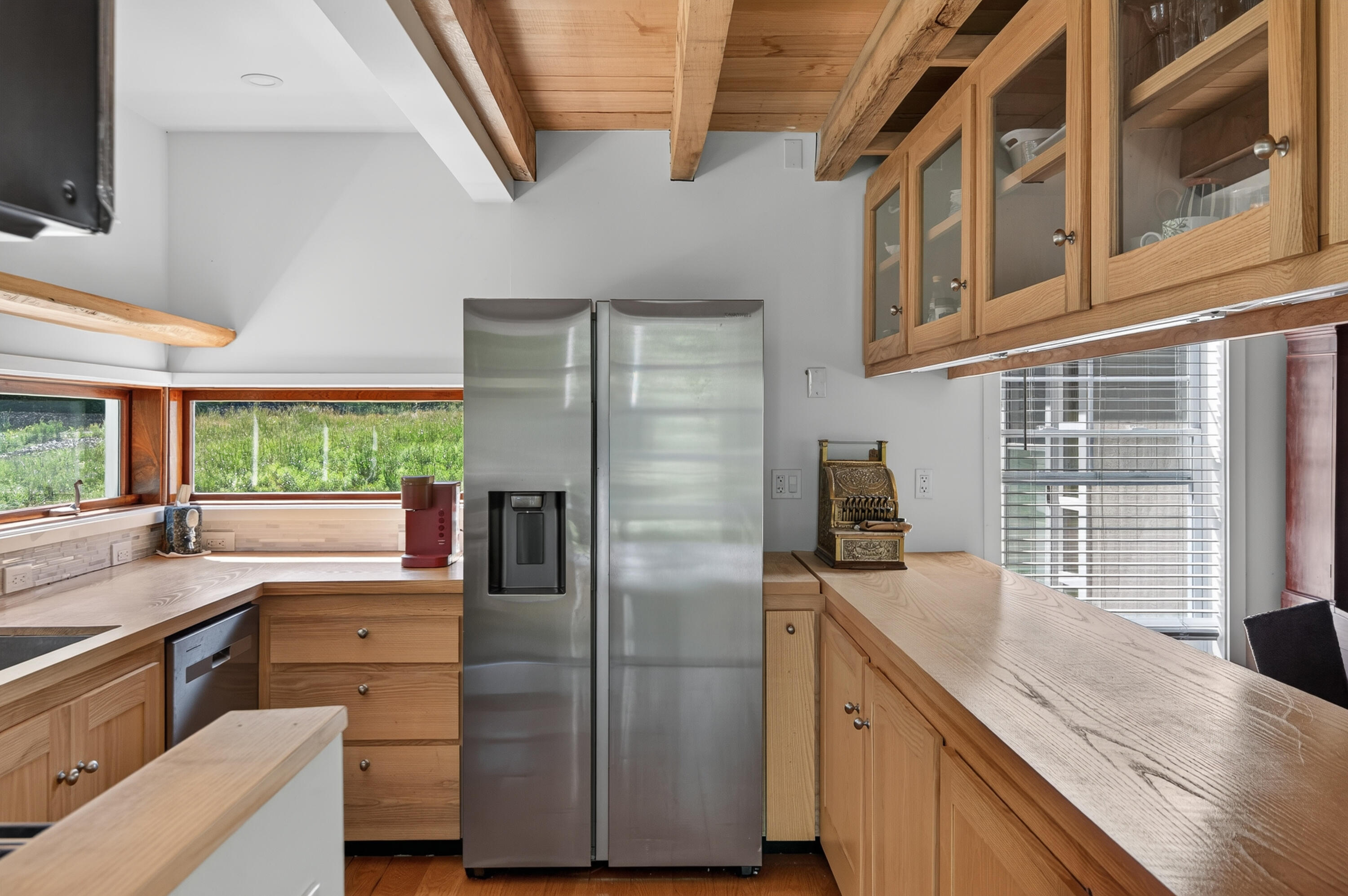 11 Ledgewood Drive