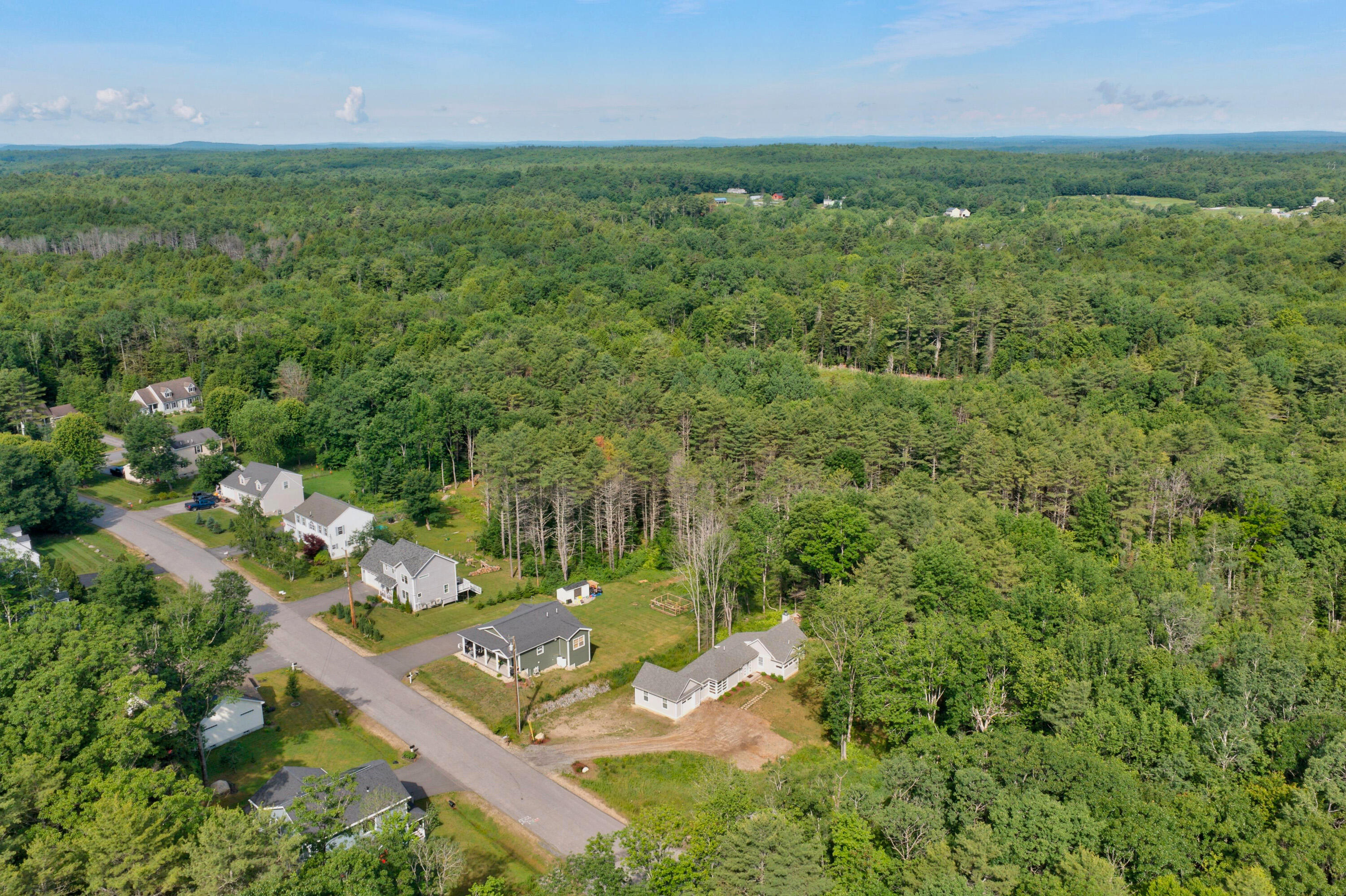 11 Ledgewood Drive