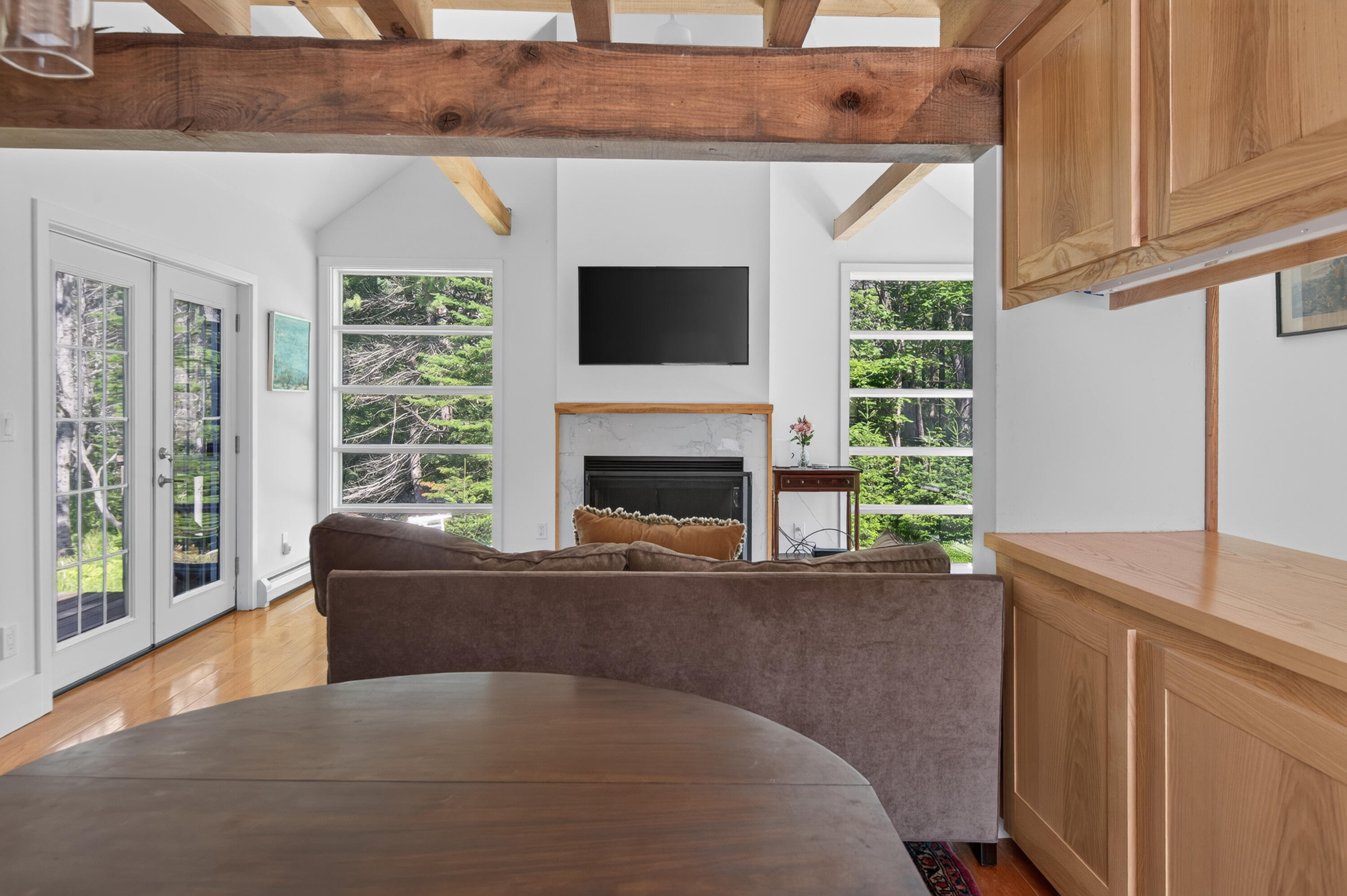11 Ledgewood Drive