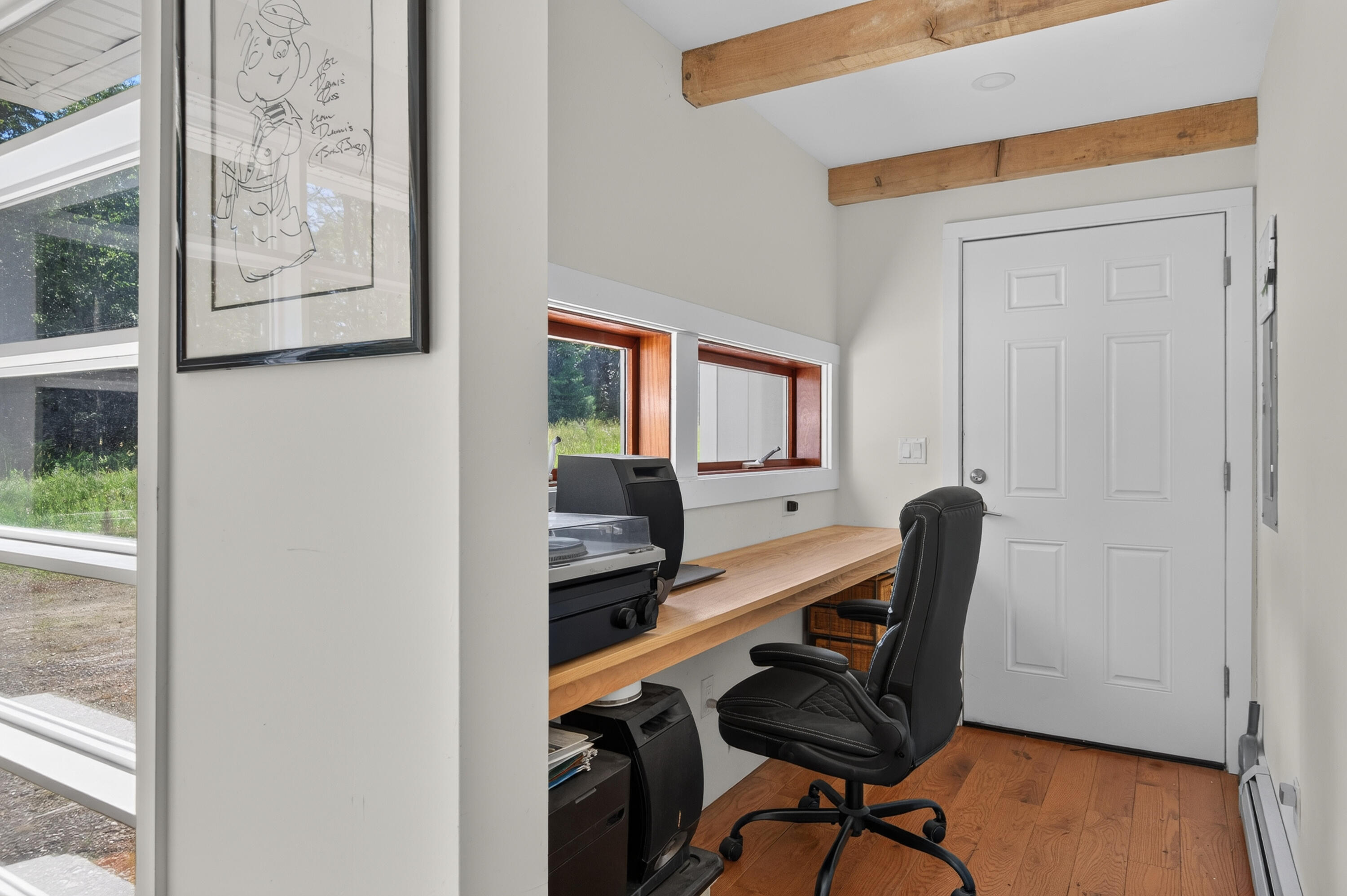 11 Ledgewood Drive