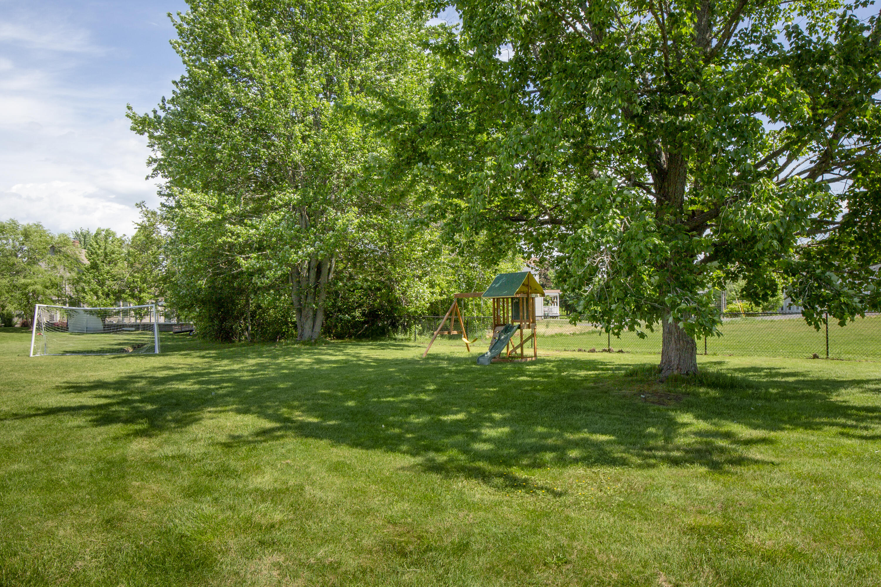 37 Constitution Avenue