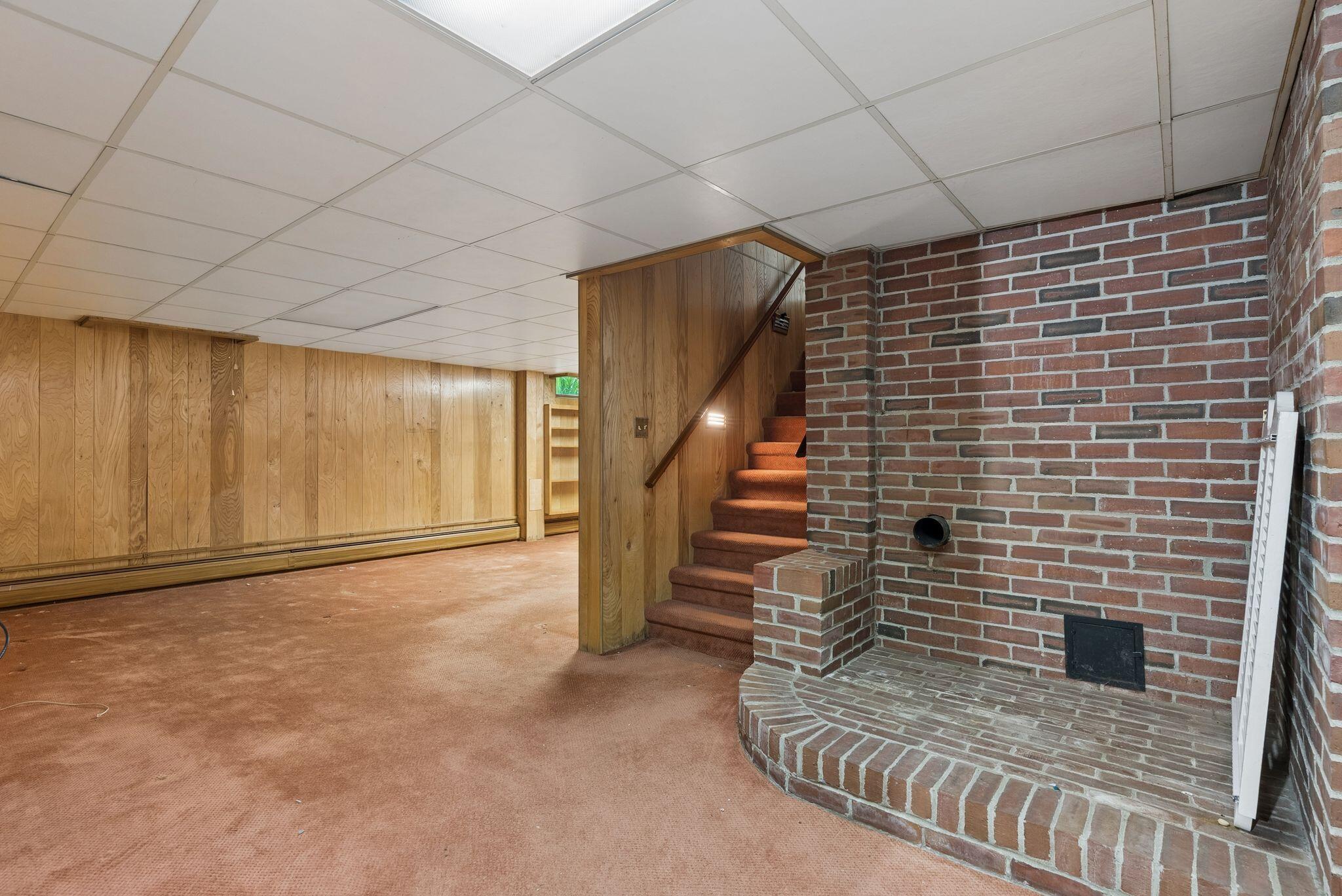 52 Robinson Gardens