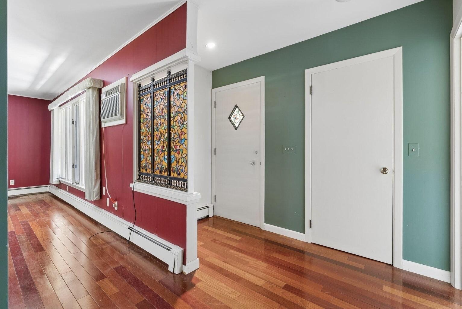 52 Robinson Gardens