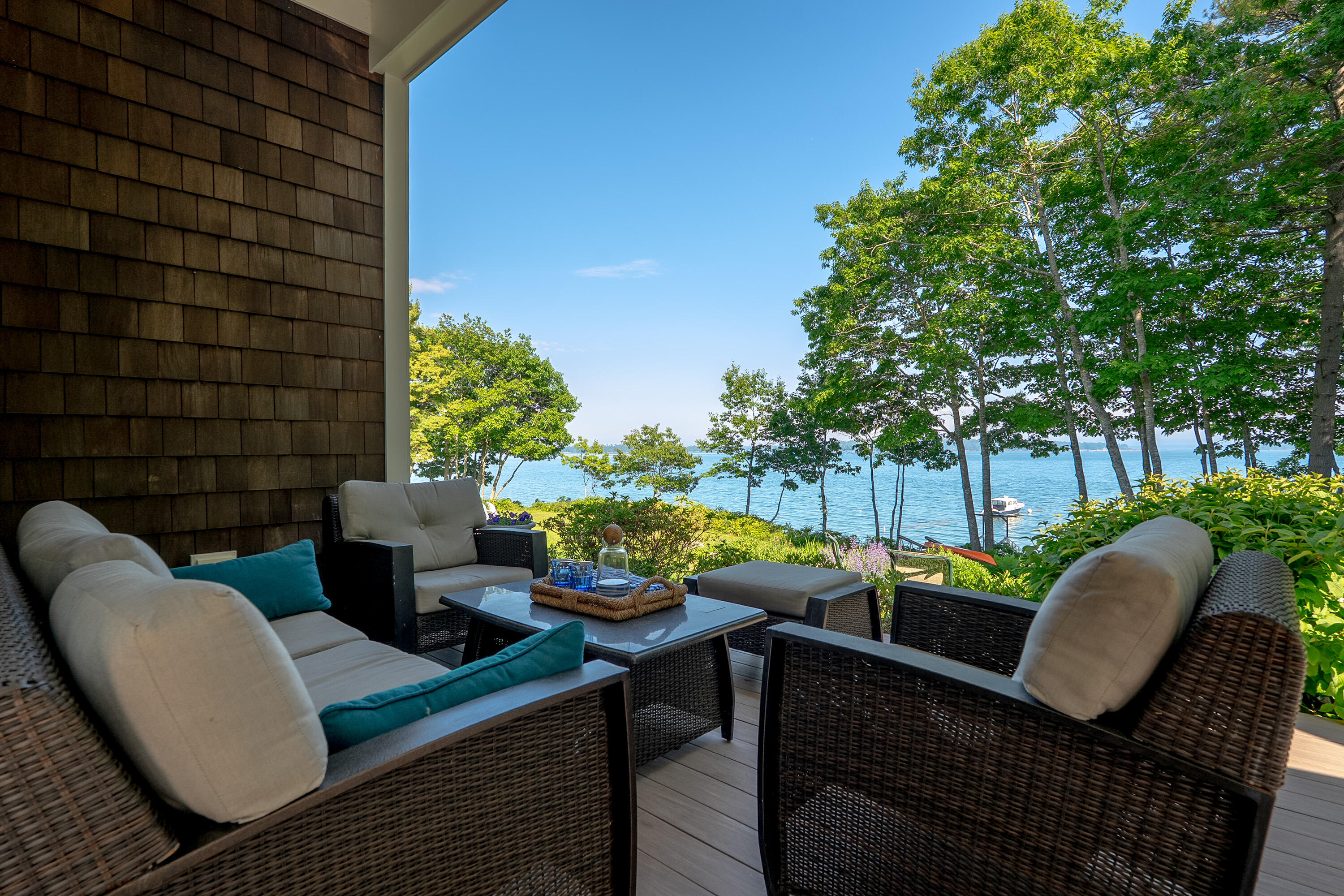 675 Wolfe's Neck Road
