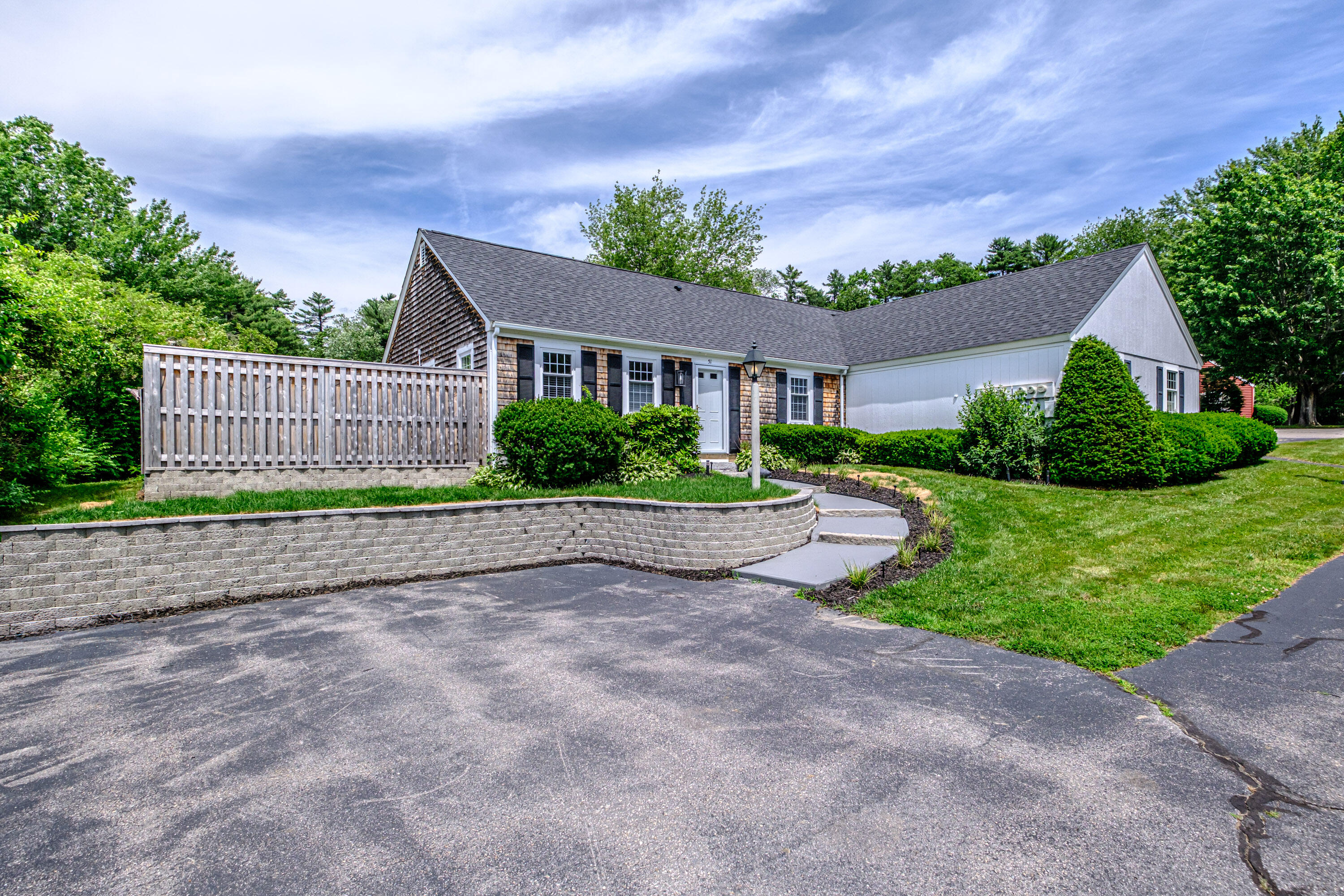 51 Colonial Village 51