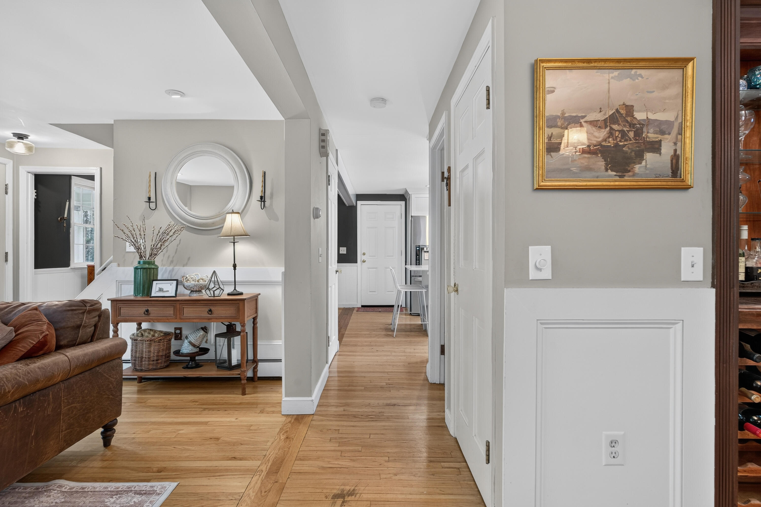 6 Surrey Lane