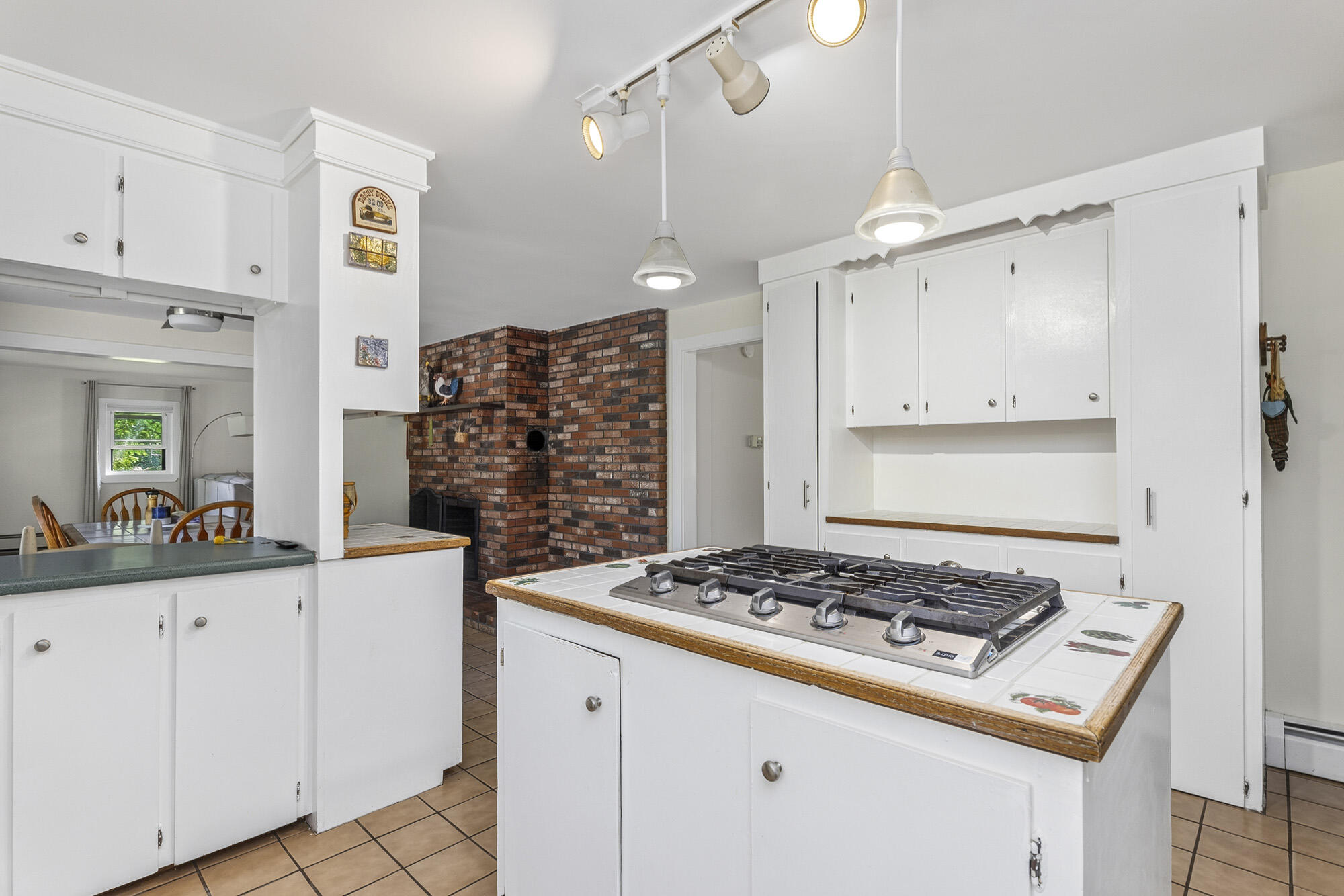 141 Fickett Road