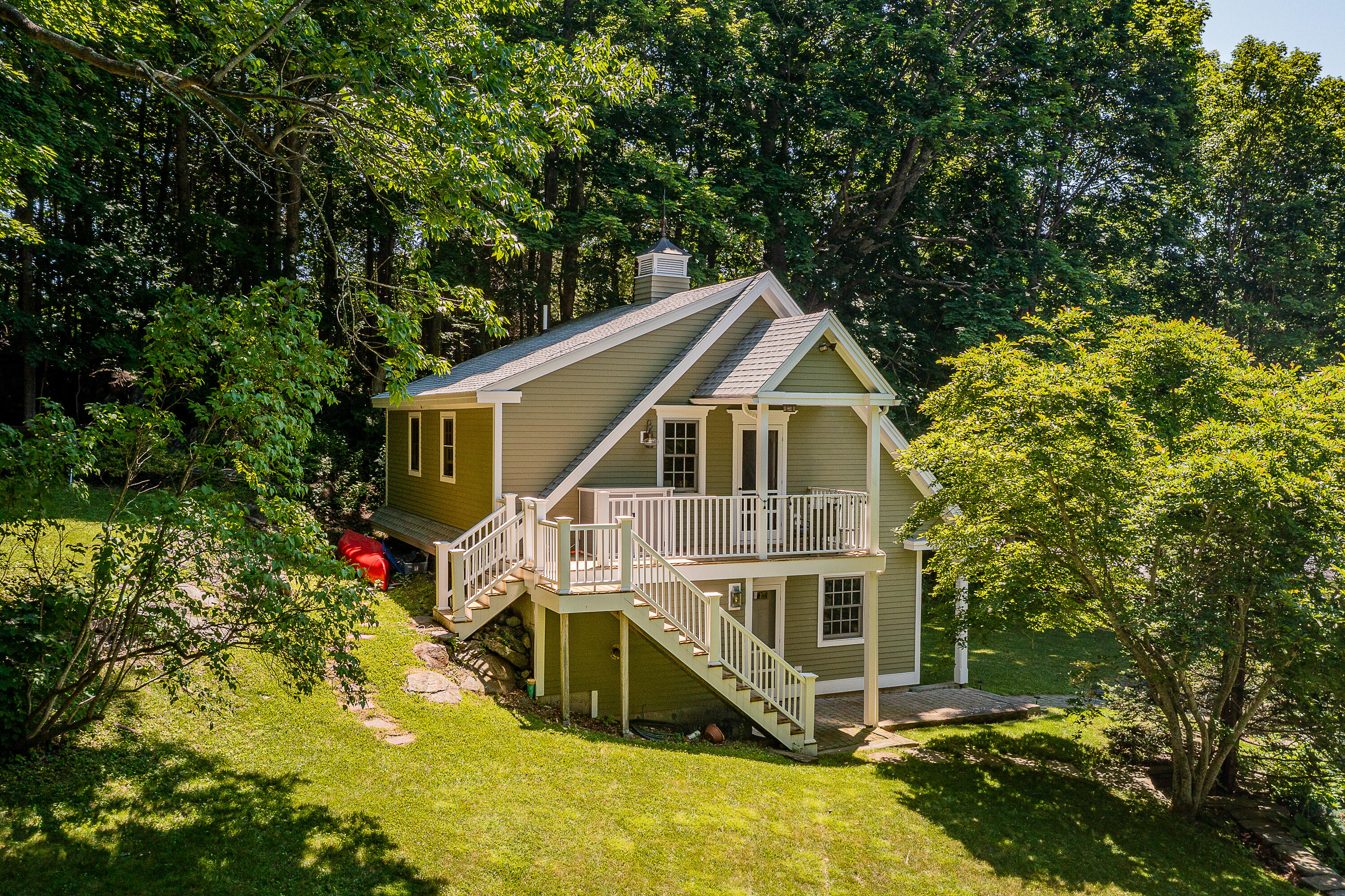 125 Russell Avenue