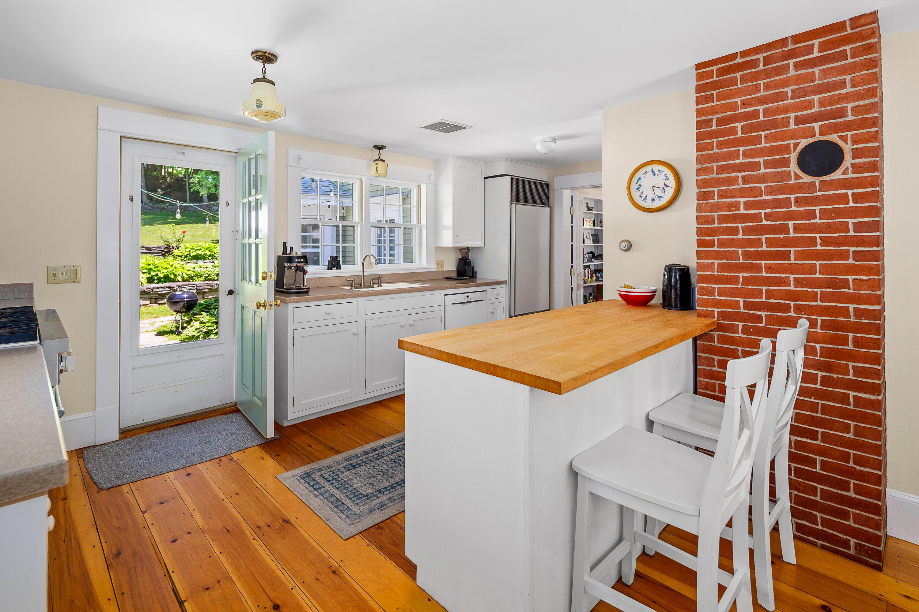 125 Russell Avenue