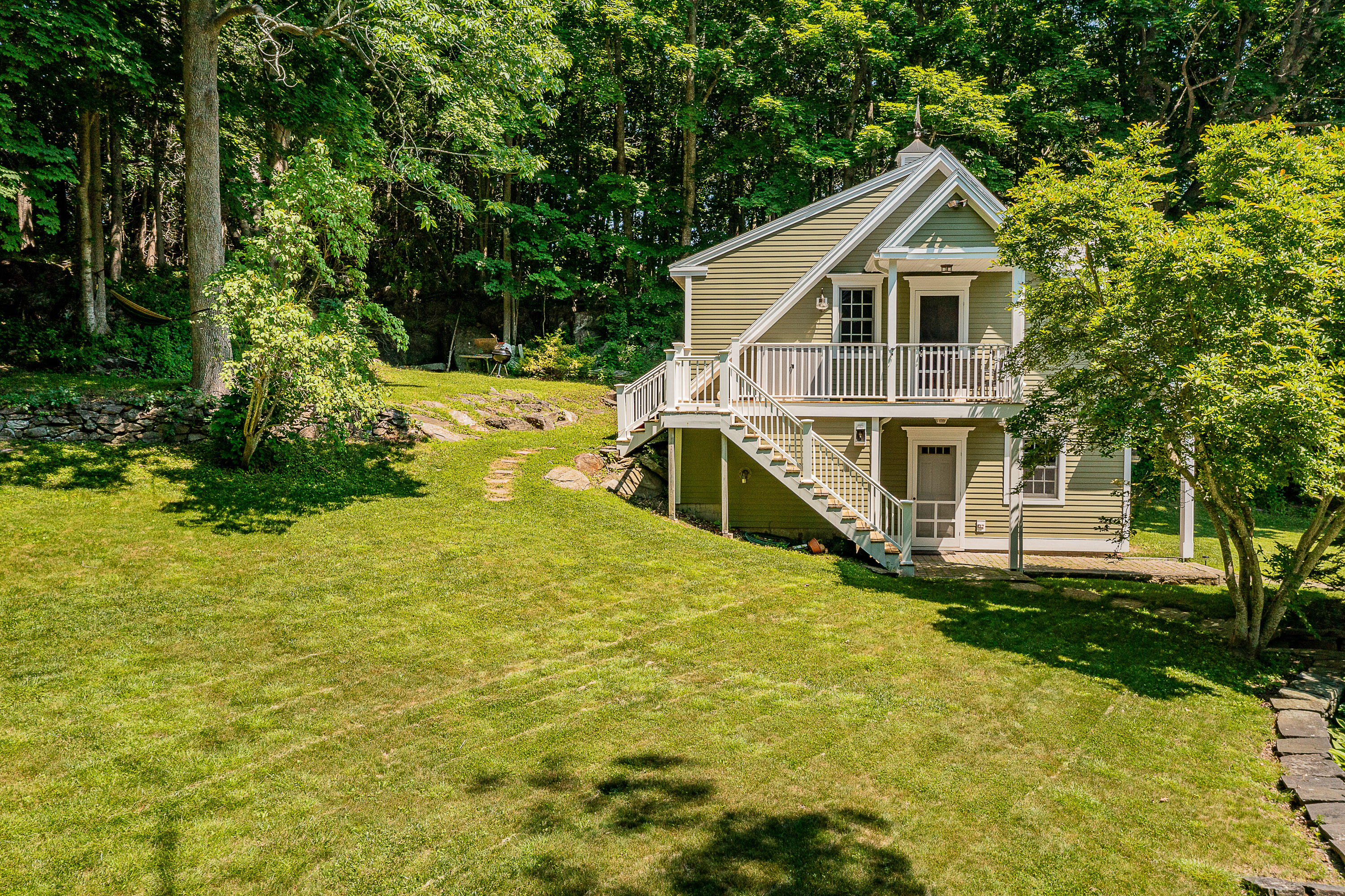 125 Russell Avenue