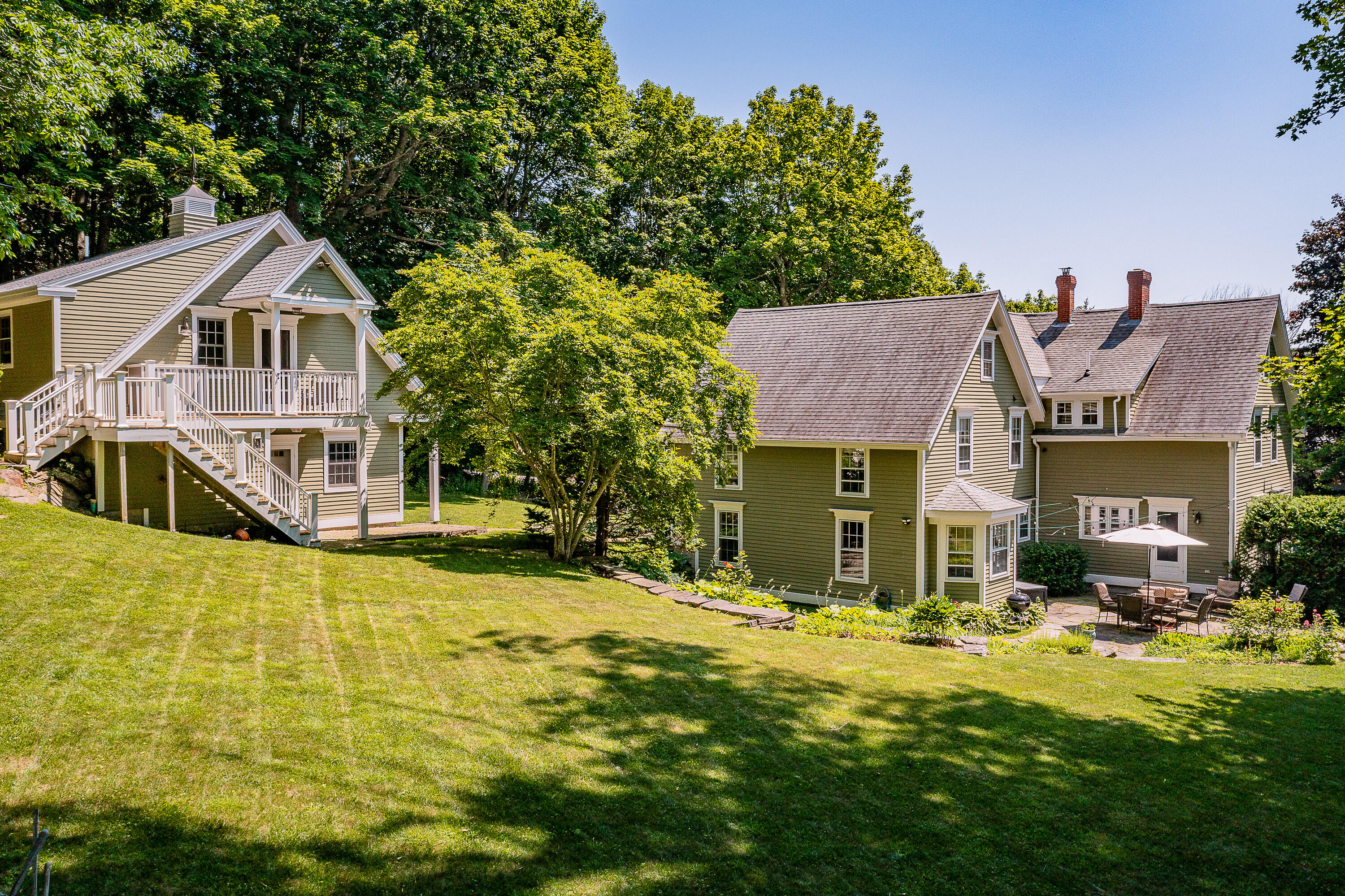 125 Russell Avenue