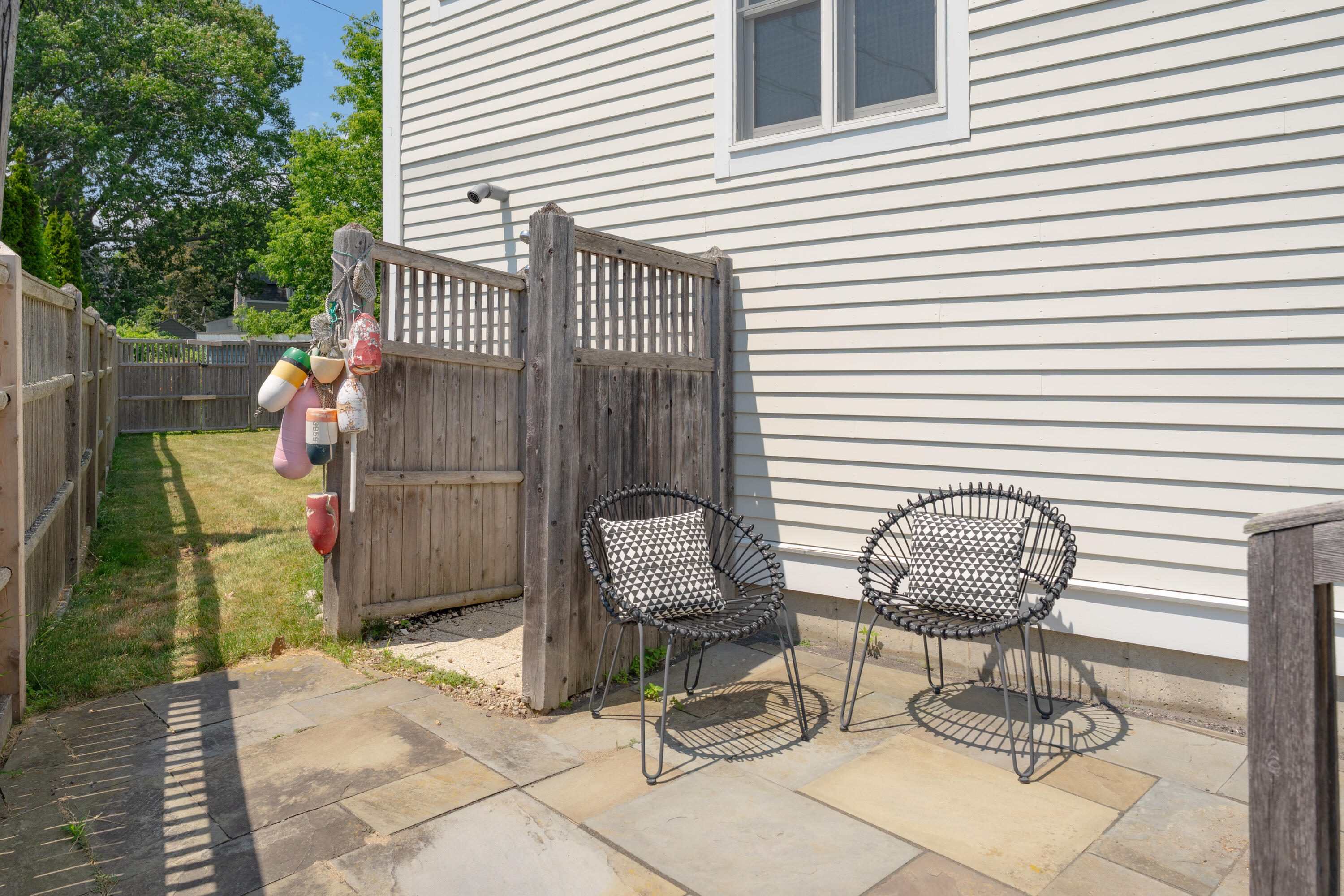 2 Myrtle Avenue