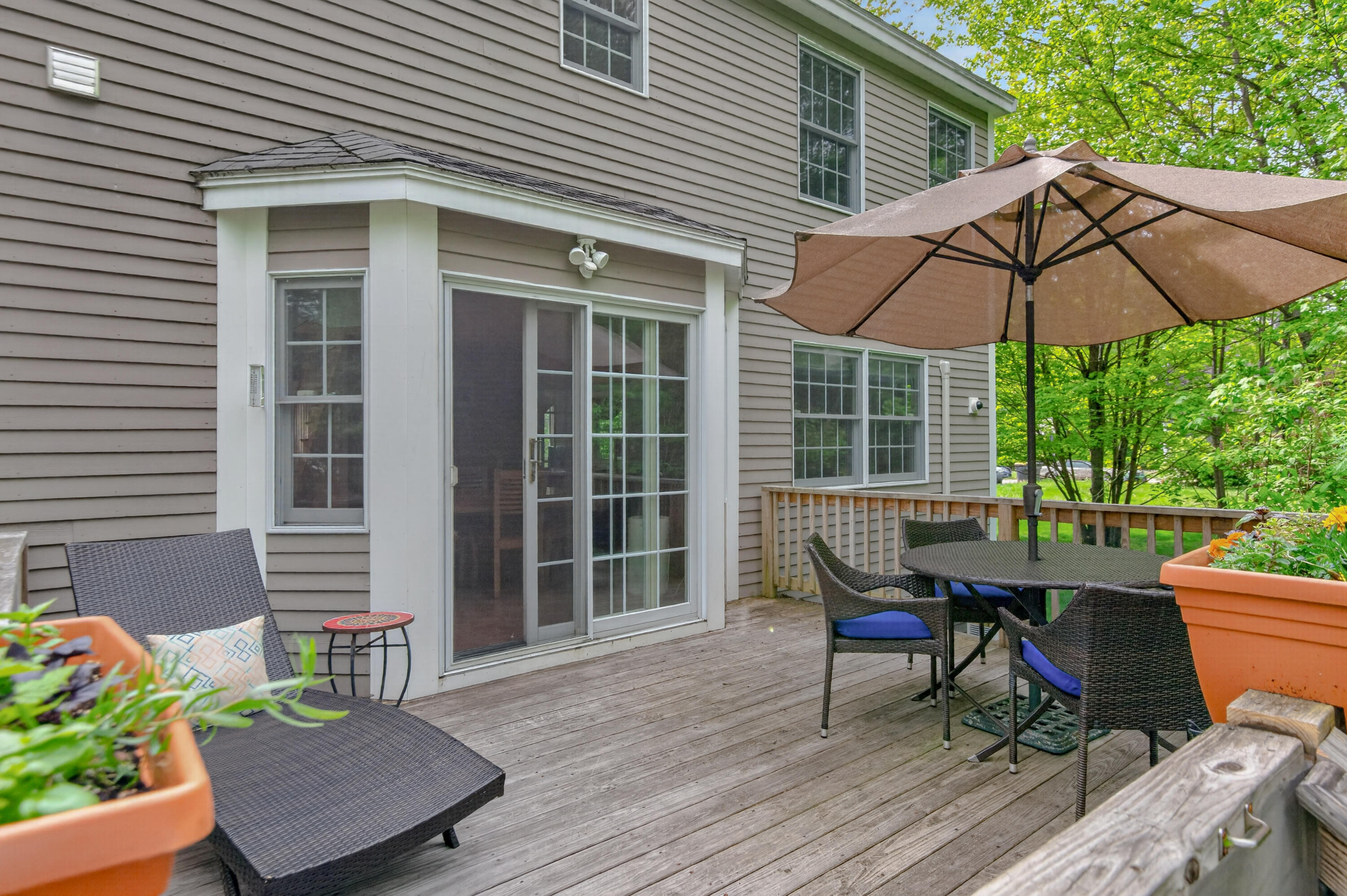 15 Bornheimer Place