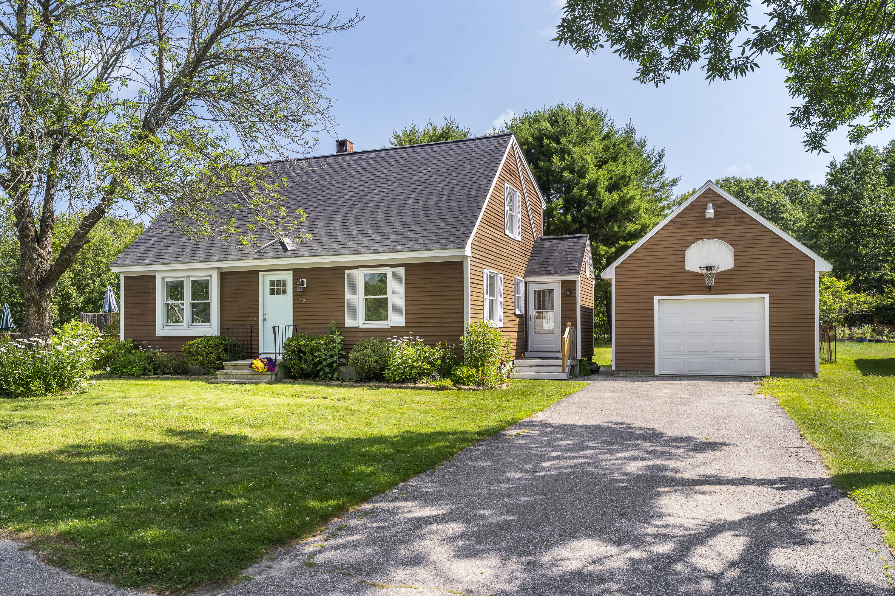12 Barnstable Road
