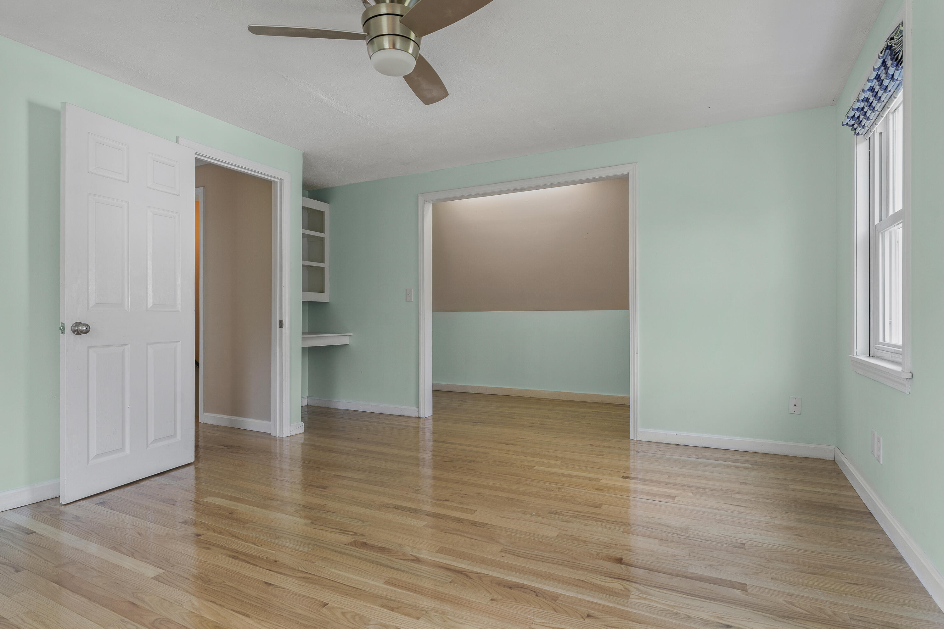 12 Barnstable Road