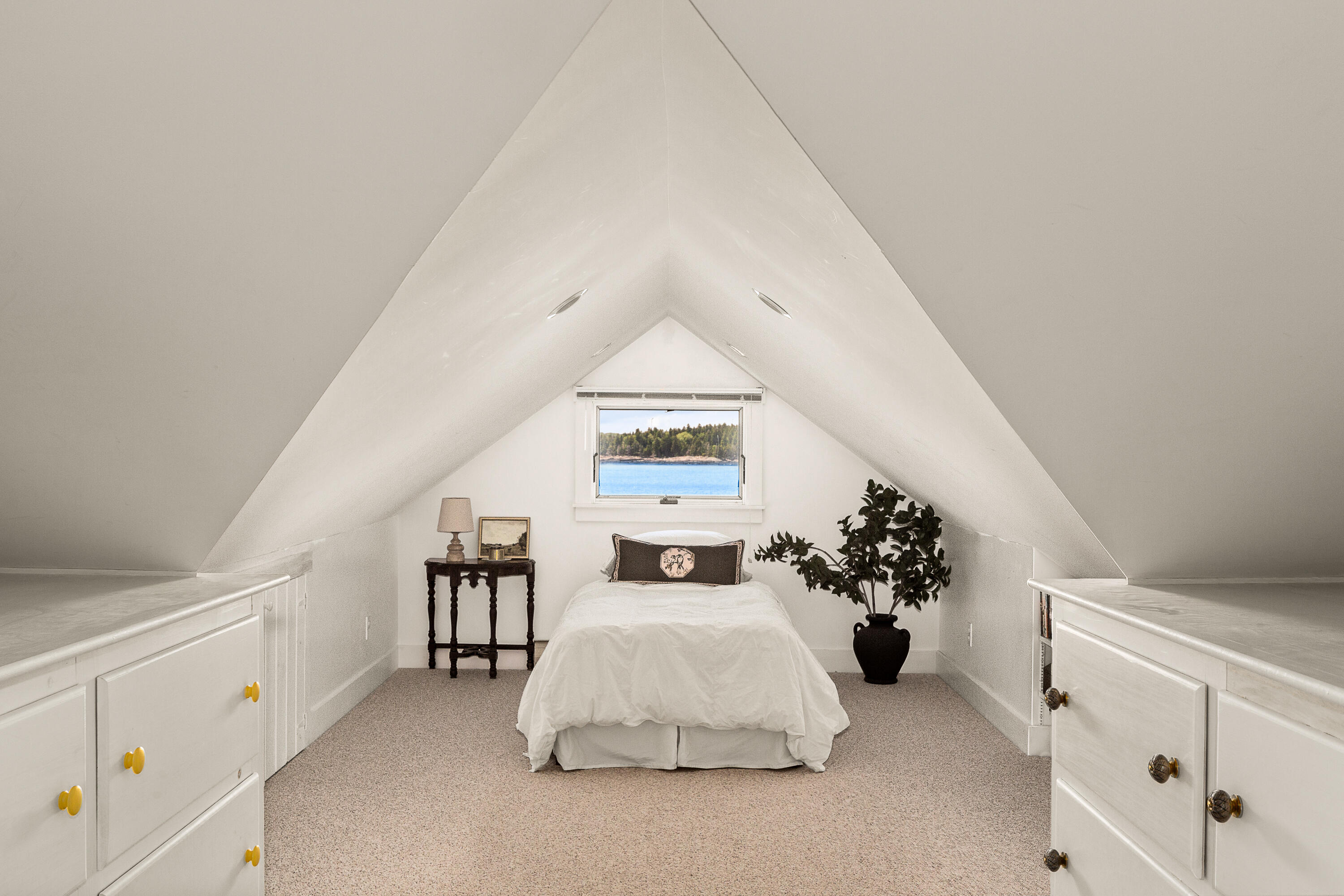 97 Pemaquid Trail