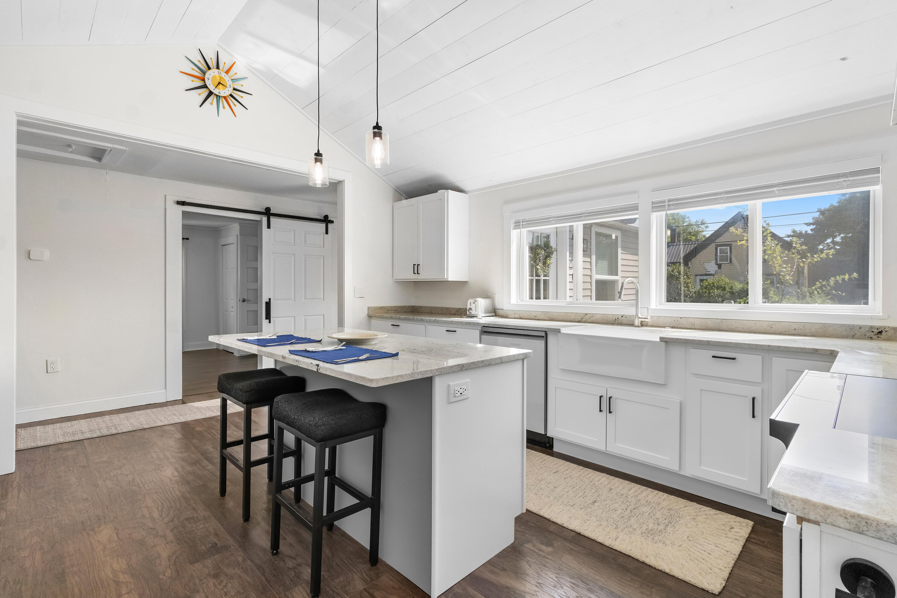 333 Limerock Street
