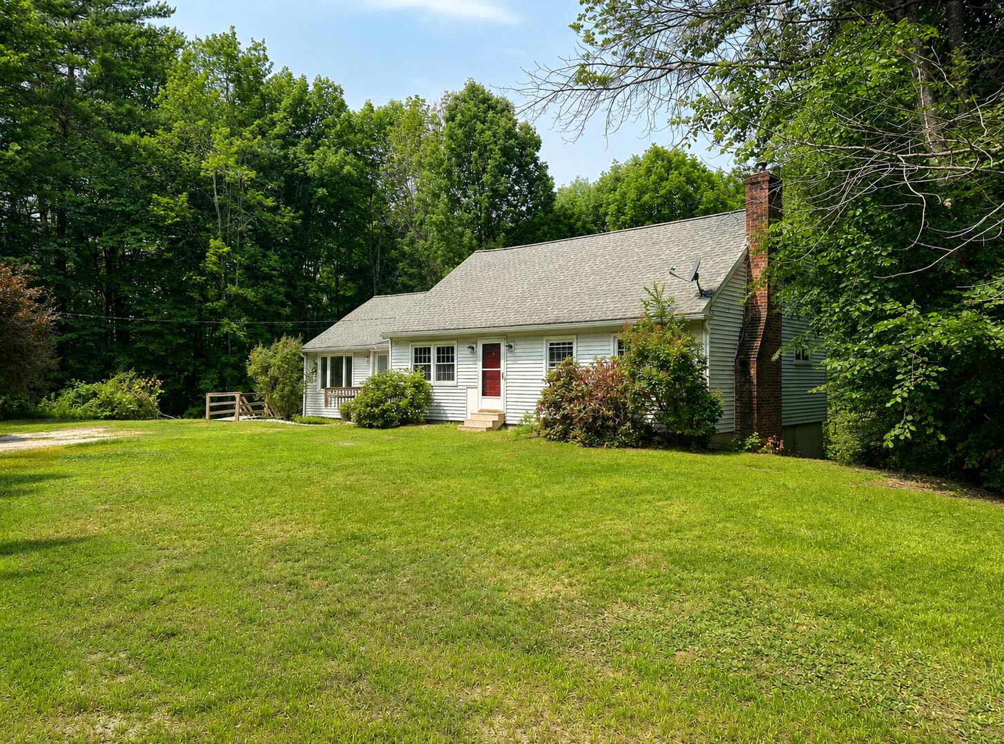8 Dutton Hill Road