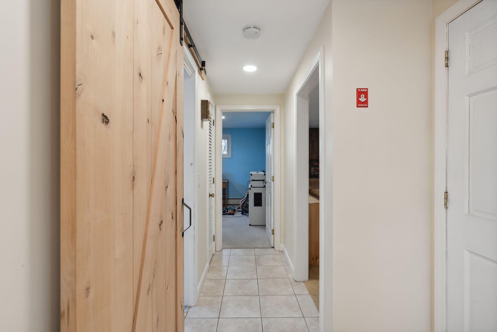 8 Dutton Hill Road