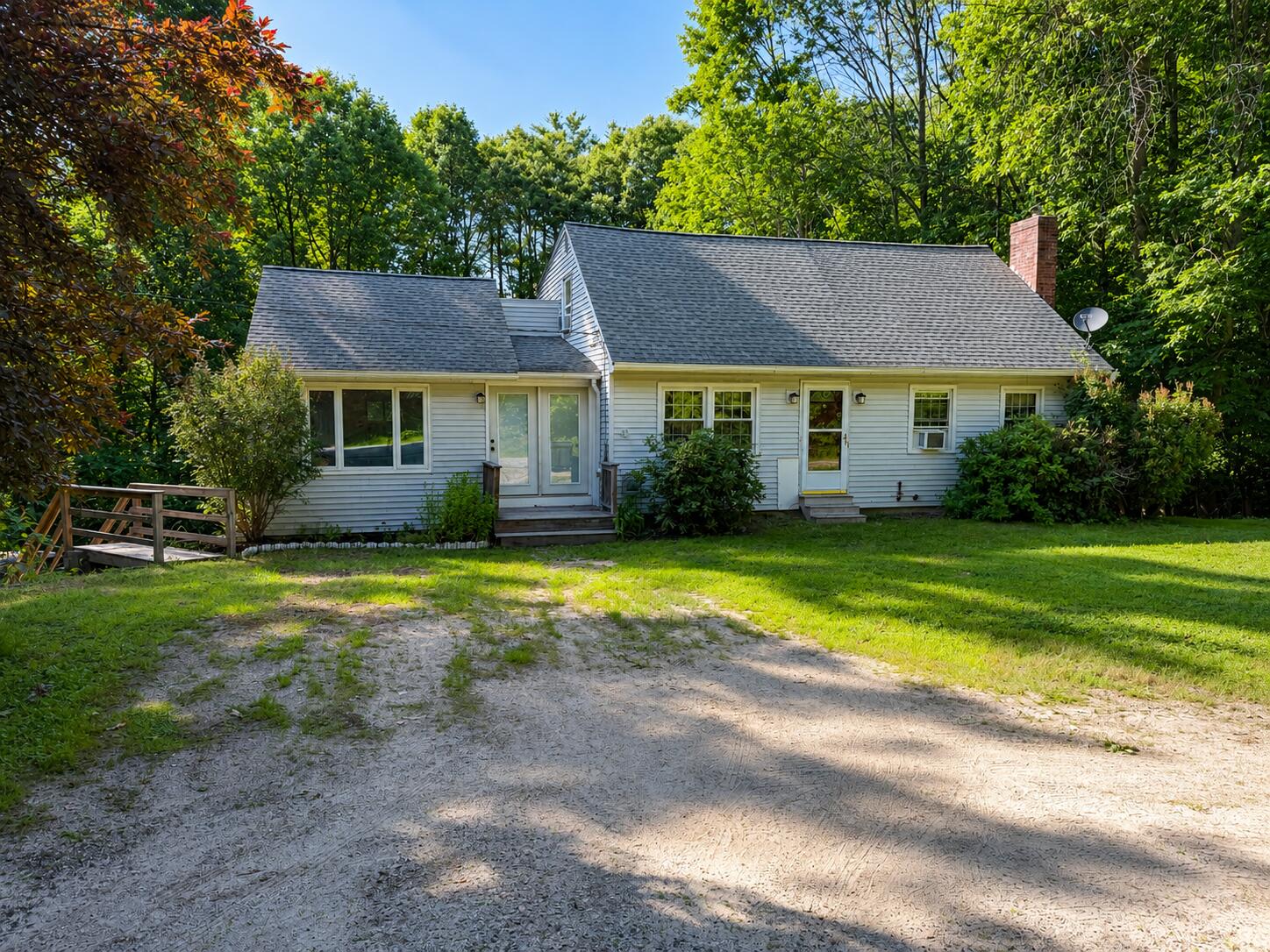 8 Dutton Hill Road