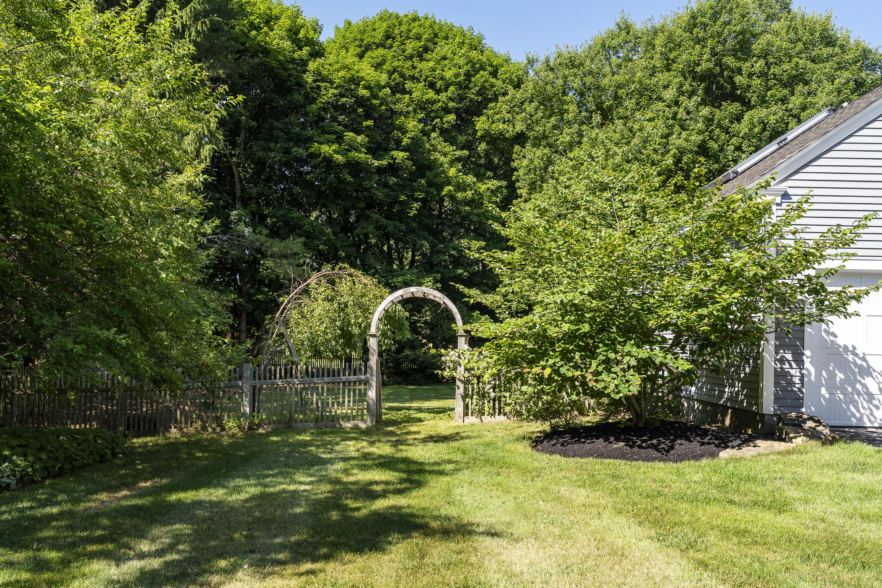35 Fieldstone Drive