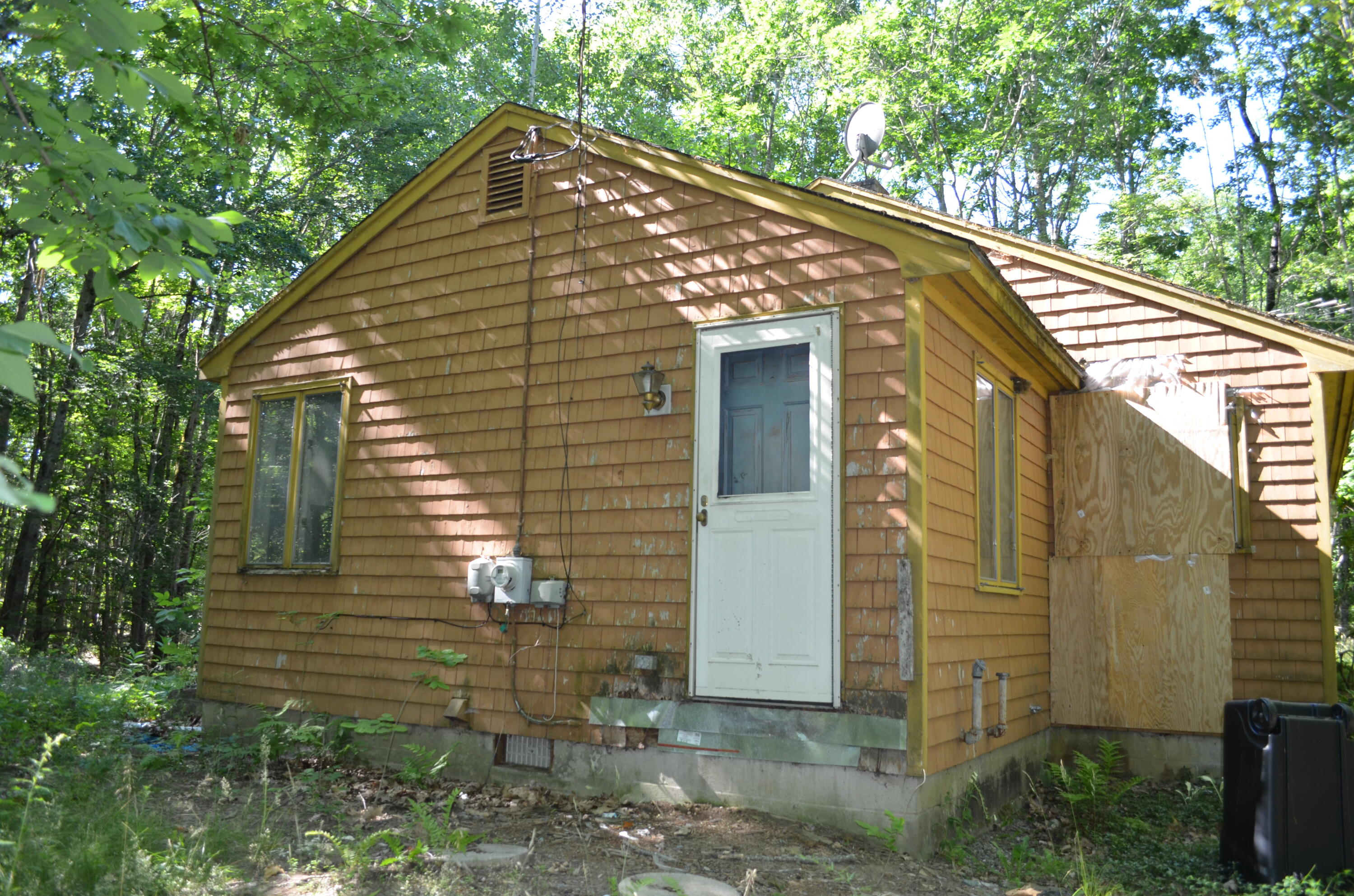 503 W Neck Road