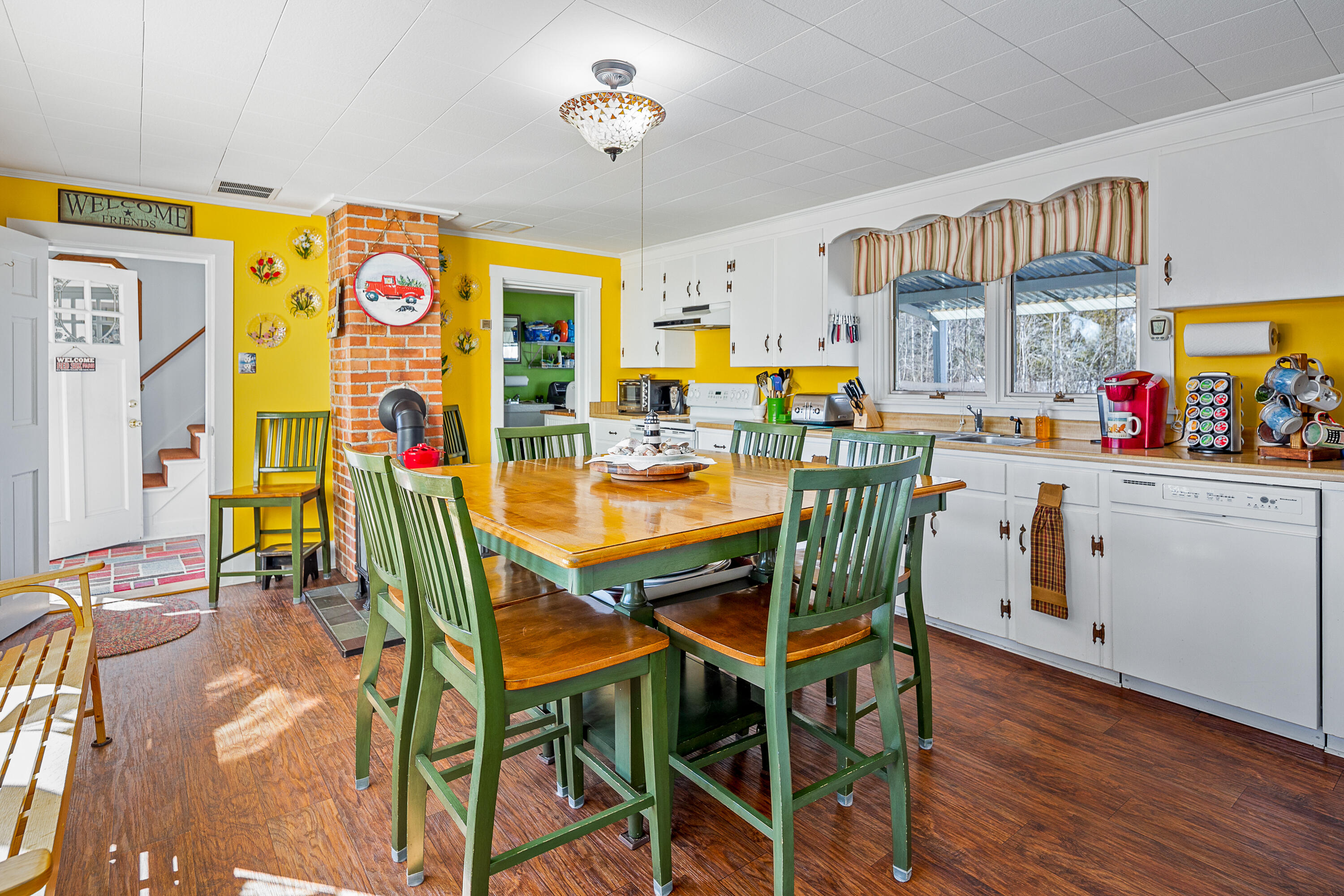 18 Beach Road
