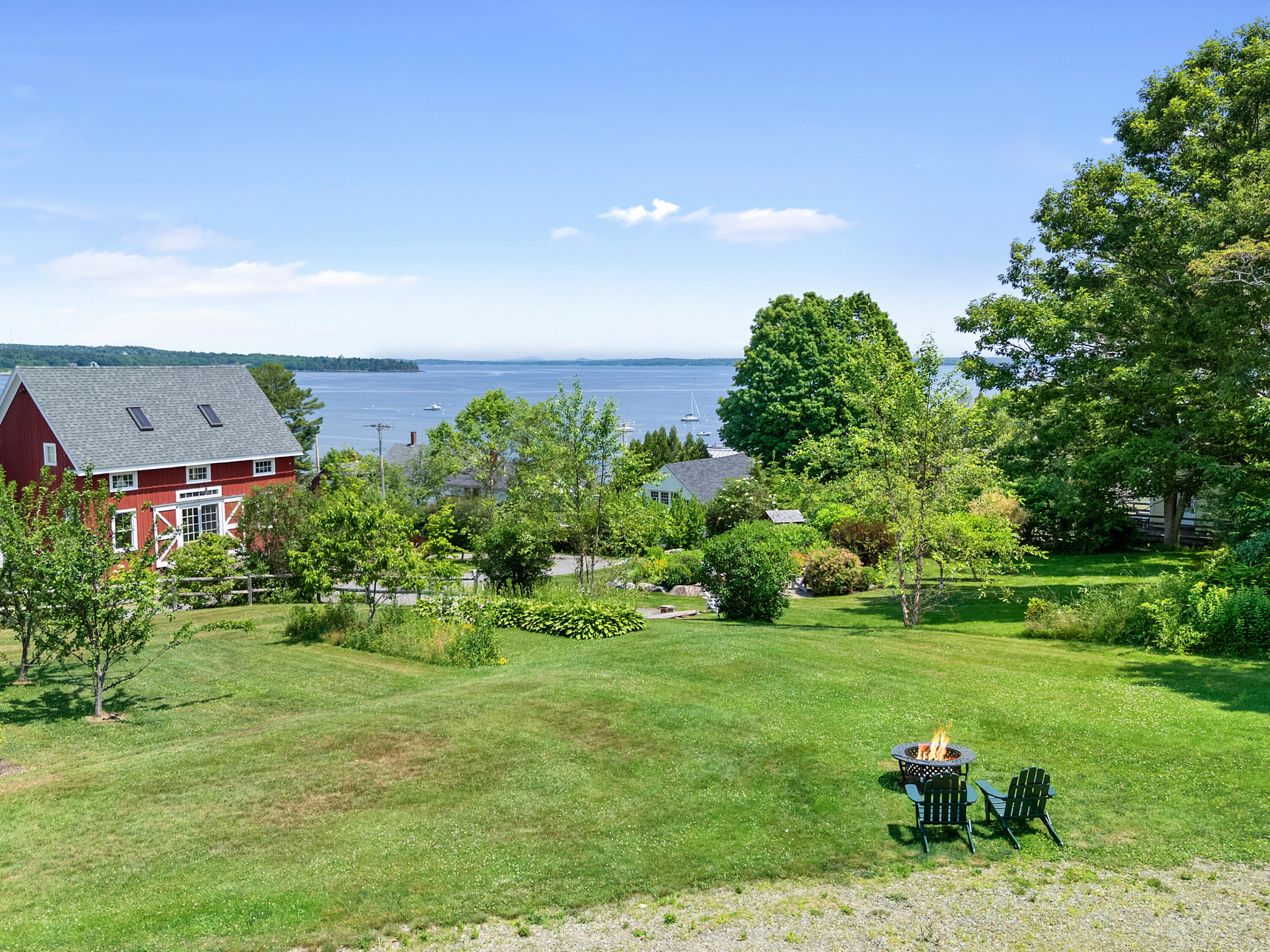 18 Beach Road