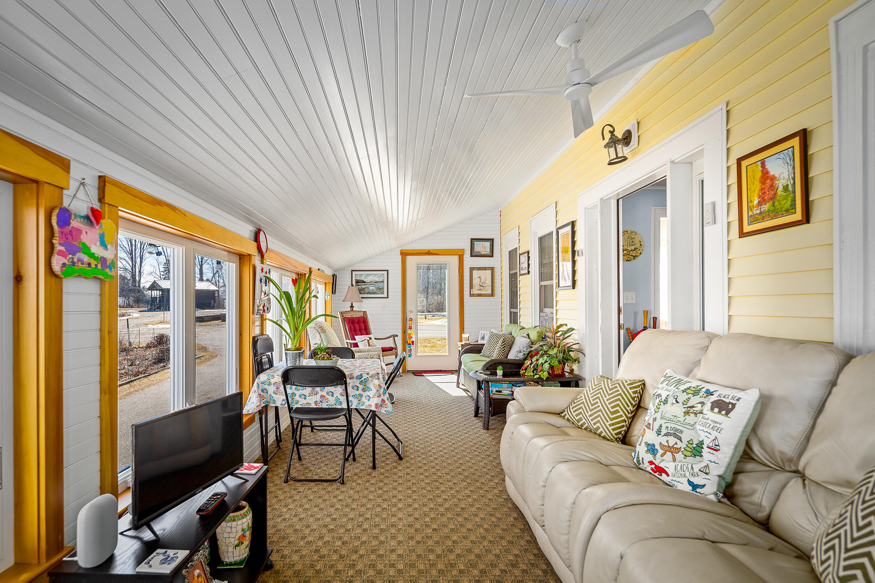 18 Beach Road