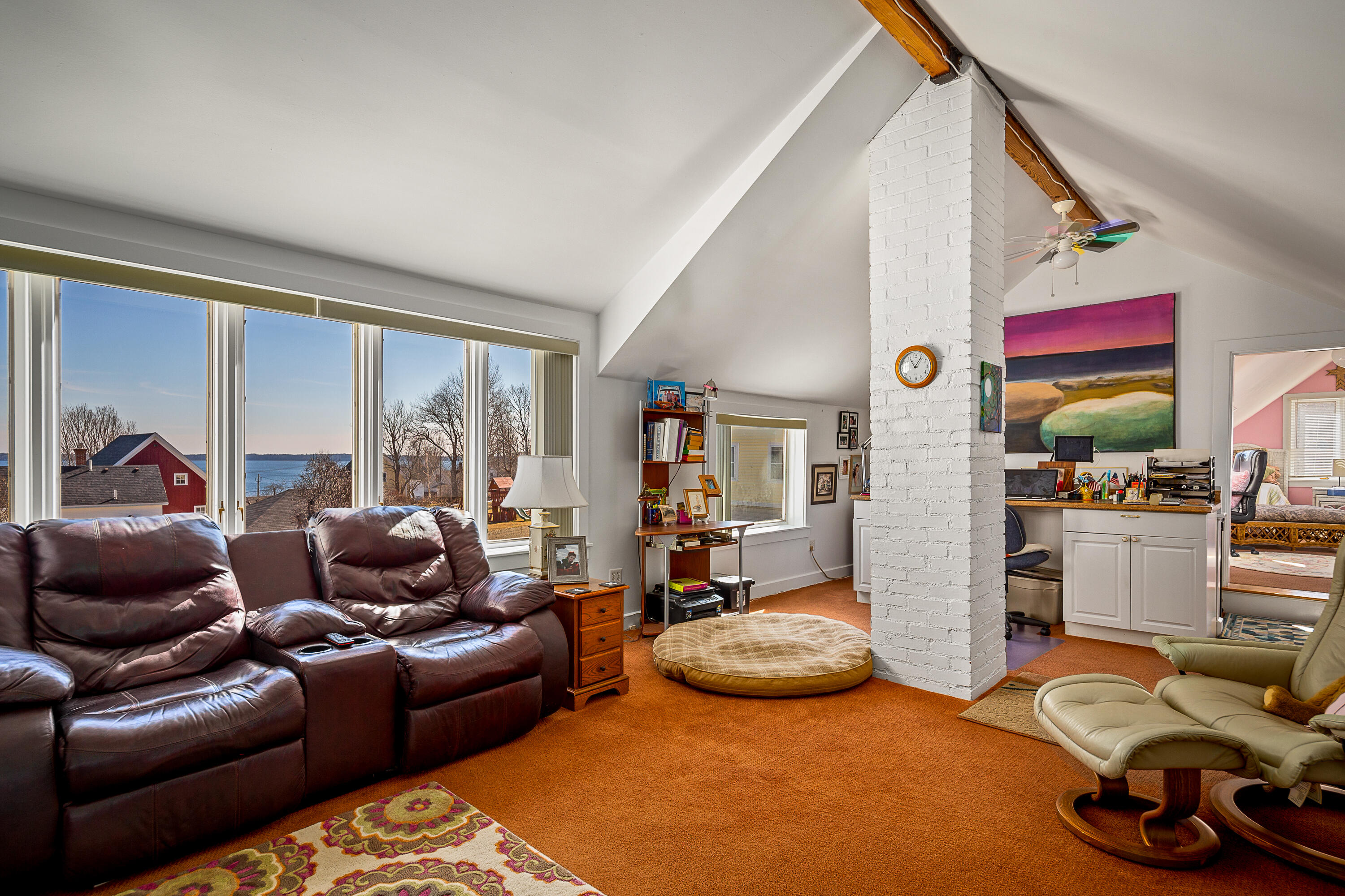 18 Beach Road