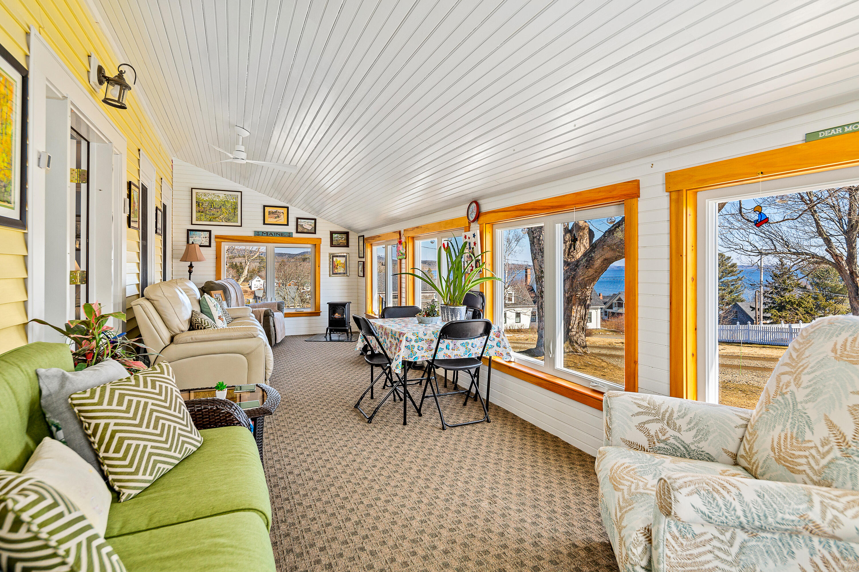 18 Beach Road