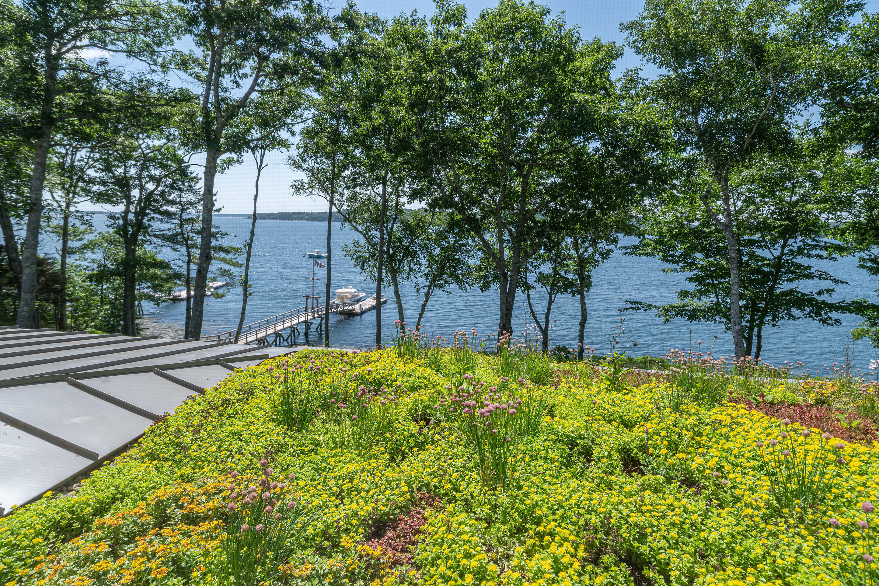 30 Edgewater Way
