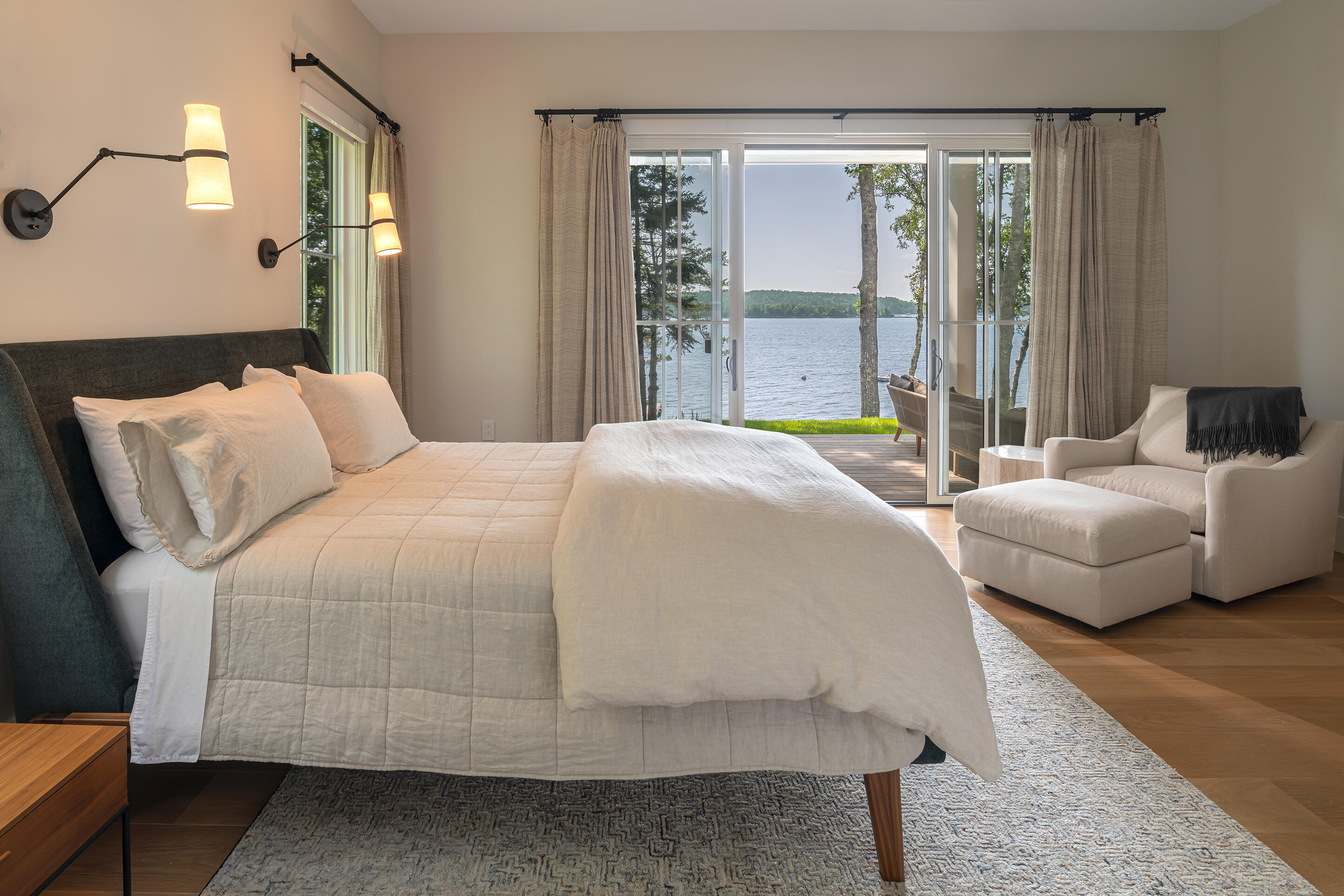 30 Edgewater Way