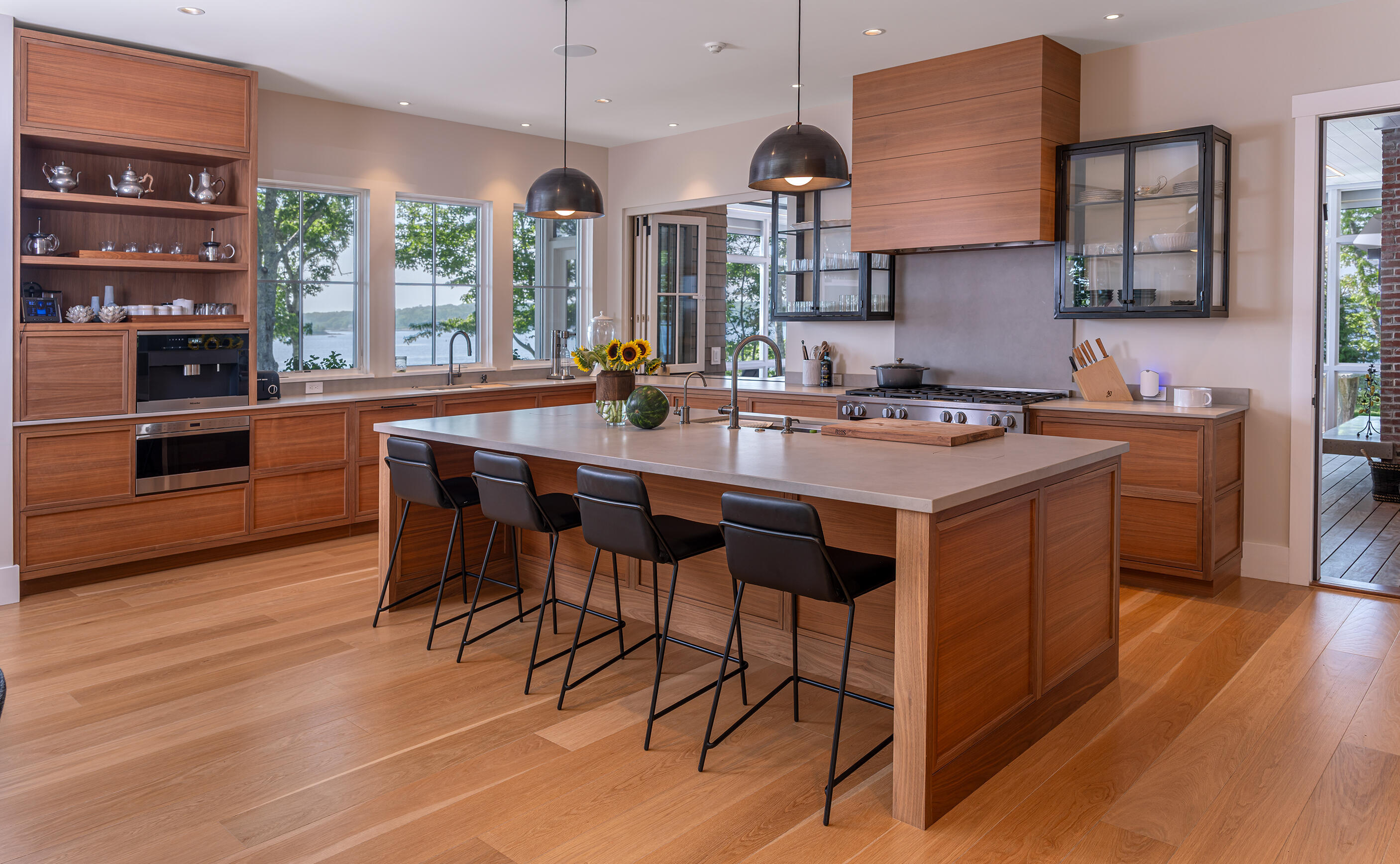 30 Edgewater Way